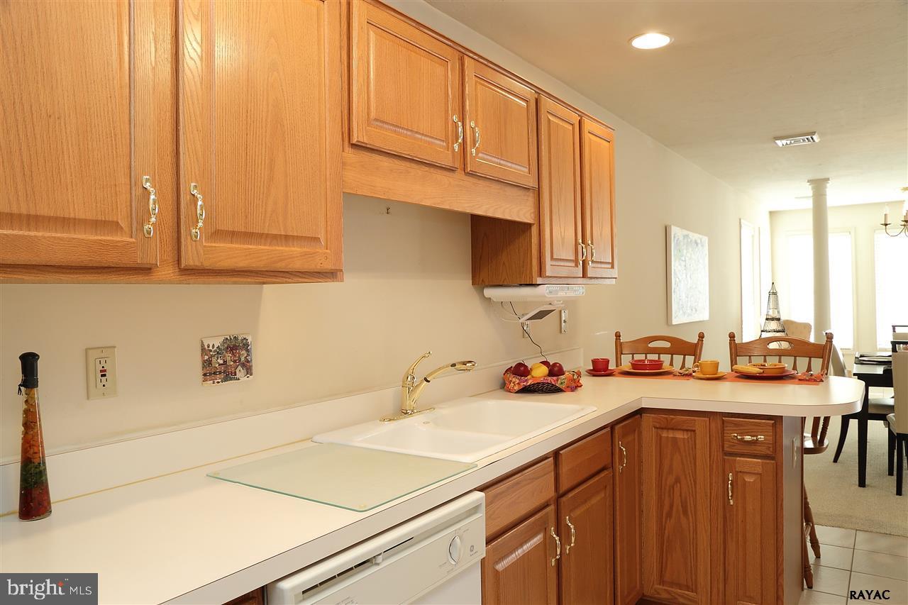 WELLINGTON GREENS - Residential