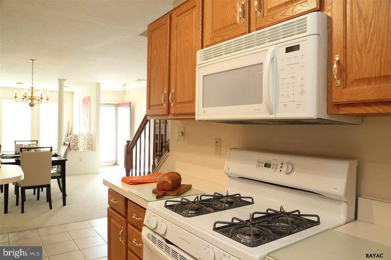 WELLINGTON GREENS - Residential