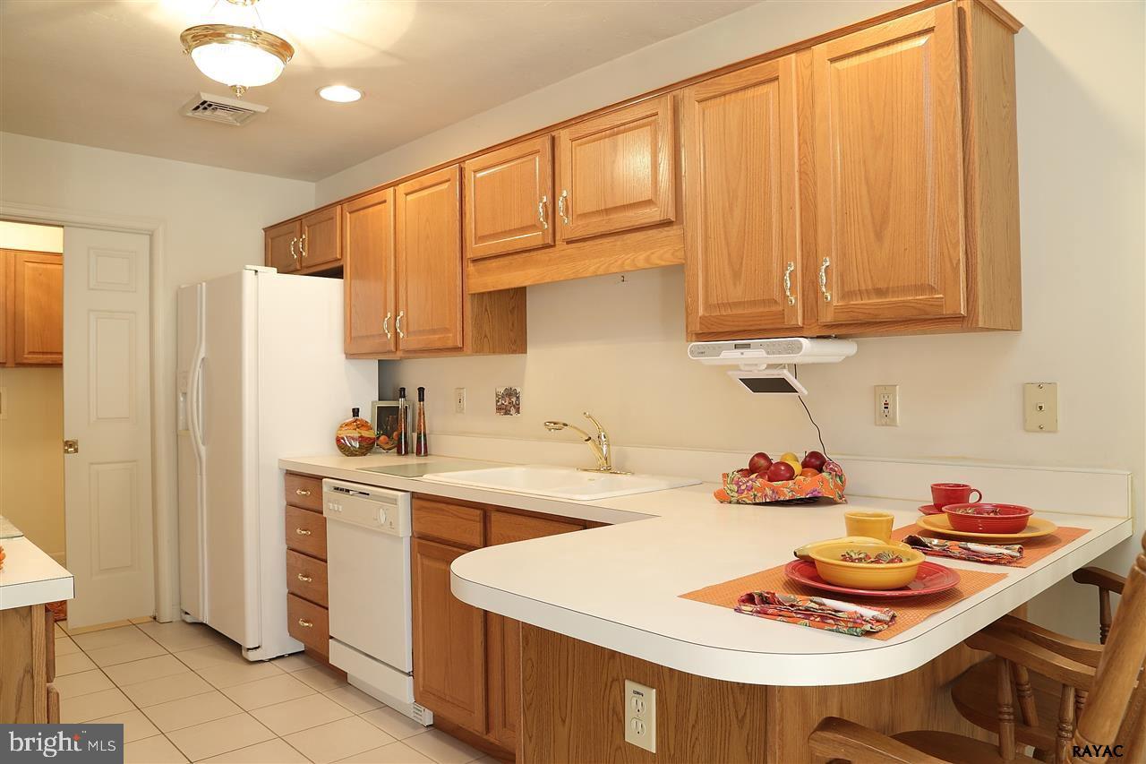 WELLINGTON GREENS - Residential