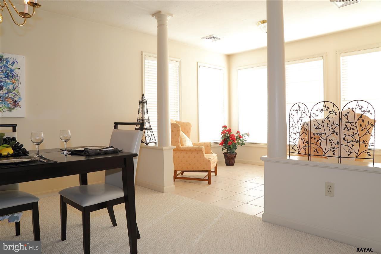 WELLINGTON GREENS - Residential