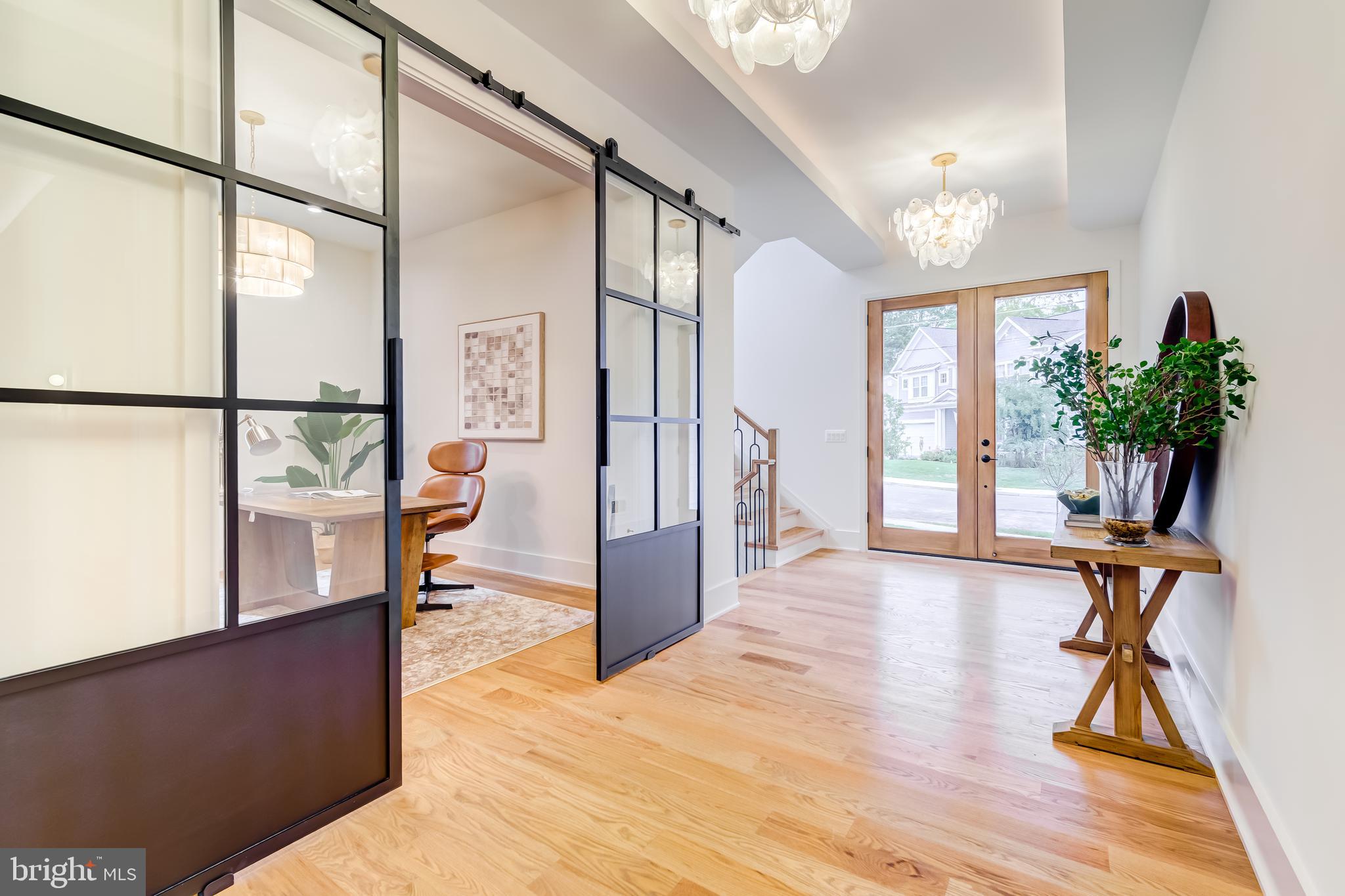 VIENNA WOODS - Residential