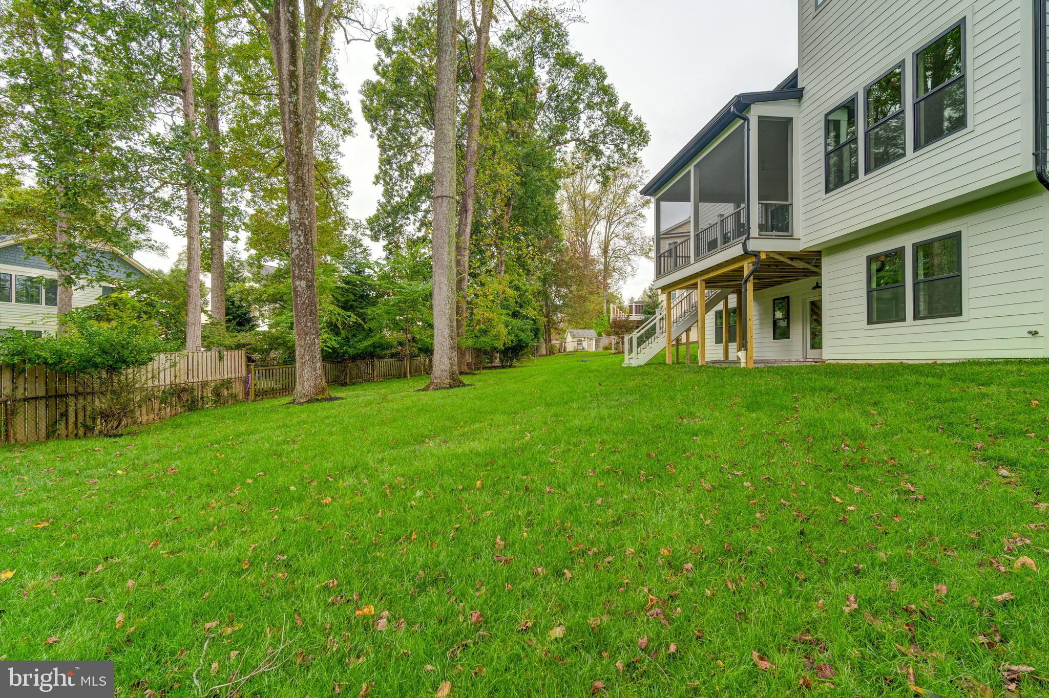 VIENNA WOODS - Residential