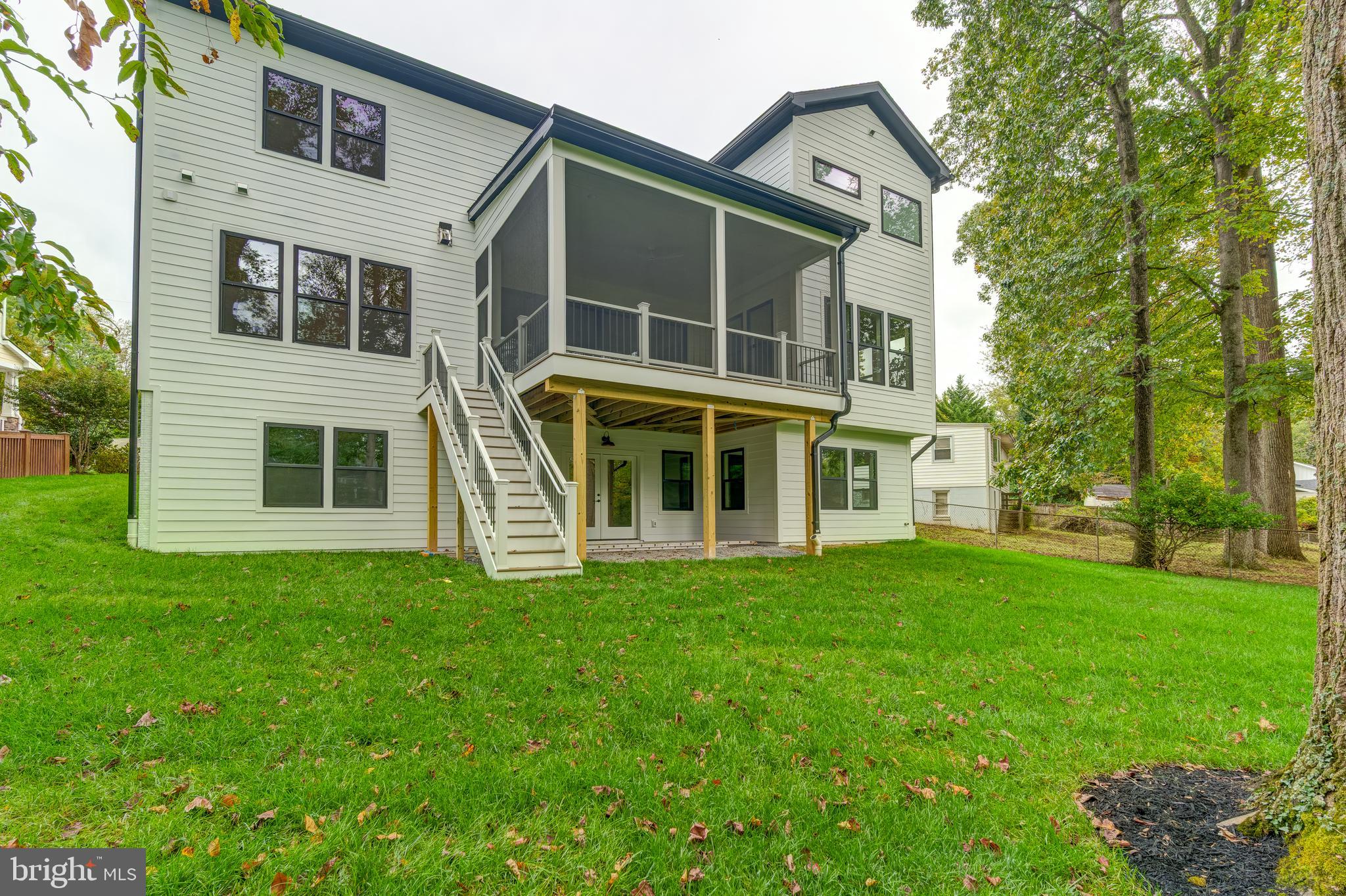 VIENNA WOODS - Residential