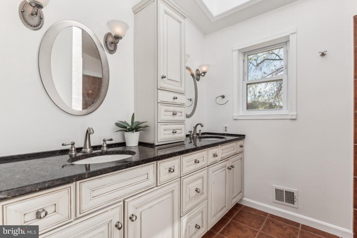 HUNTERS VALLEY MINCHEWS - Residential