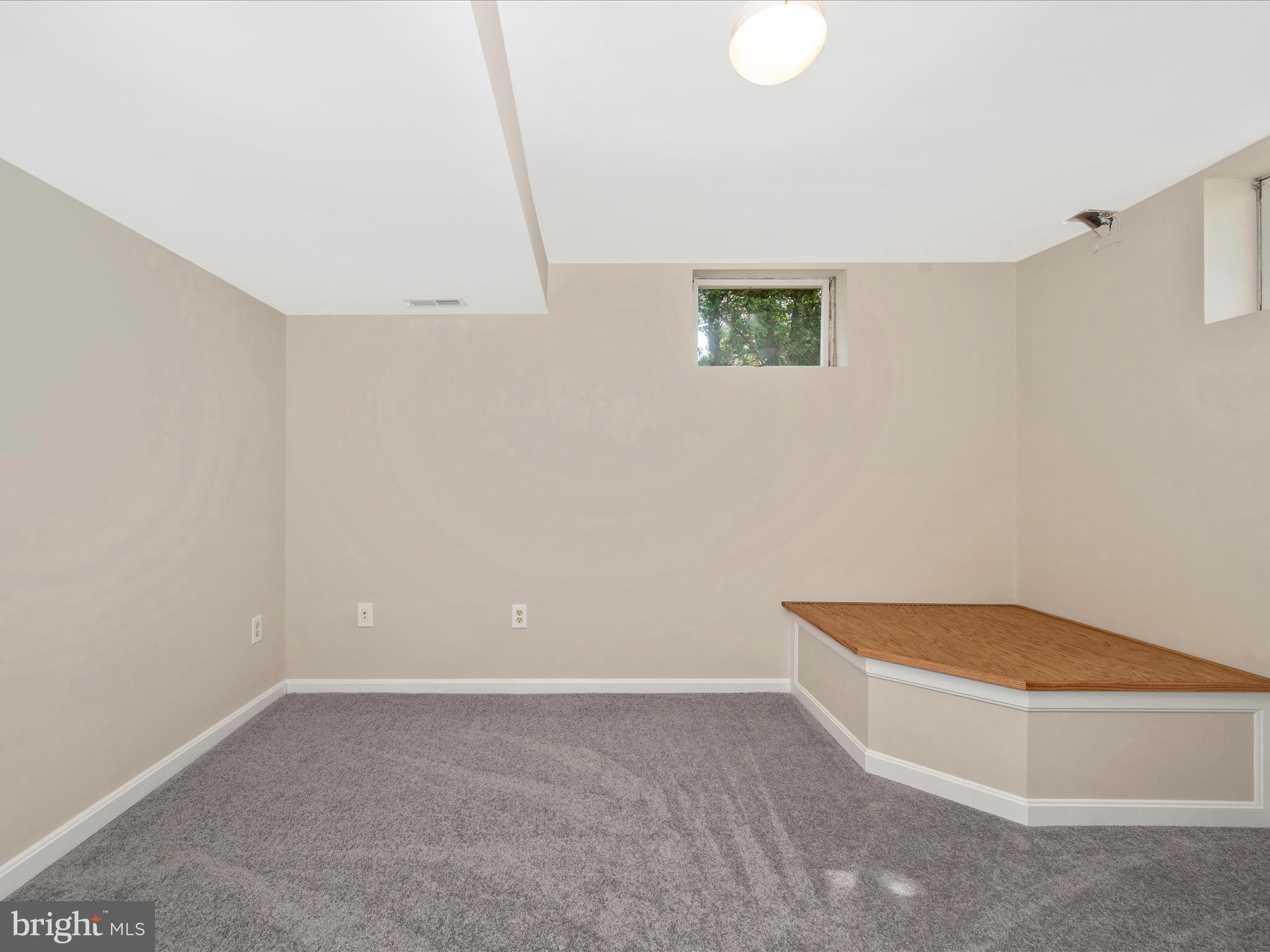 CREST MANOR ESTATES - Residential