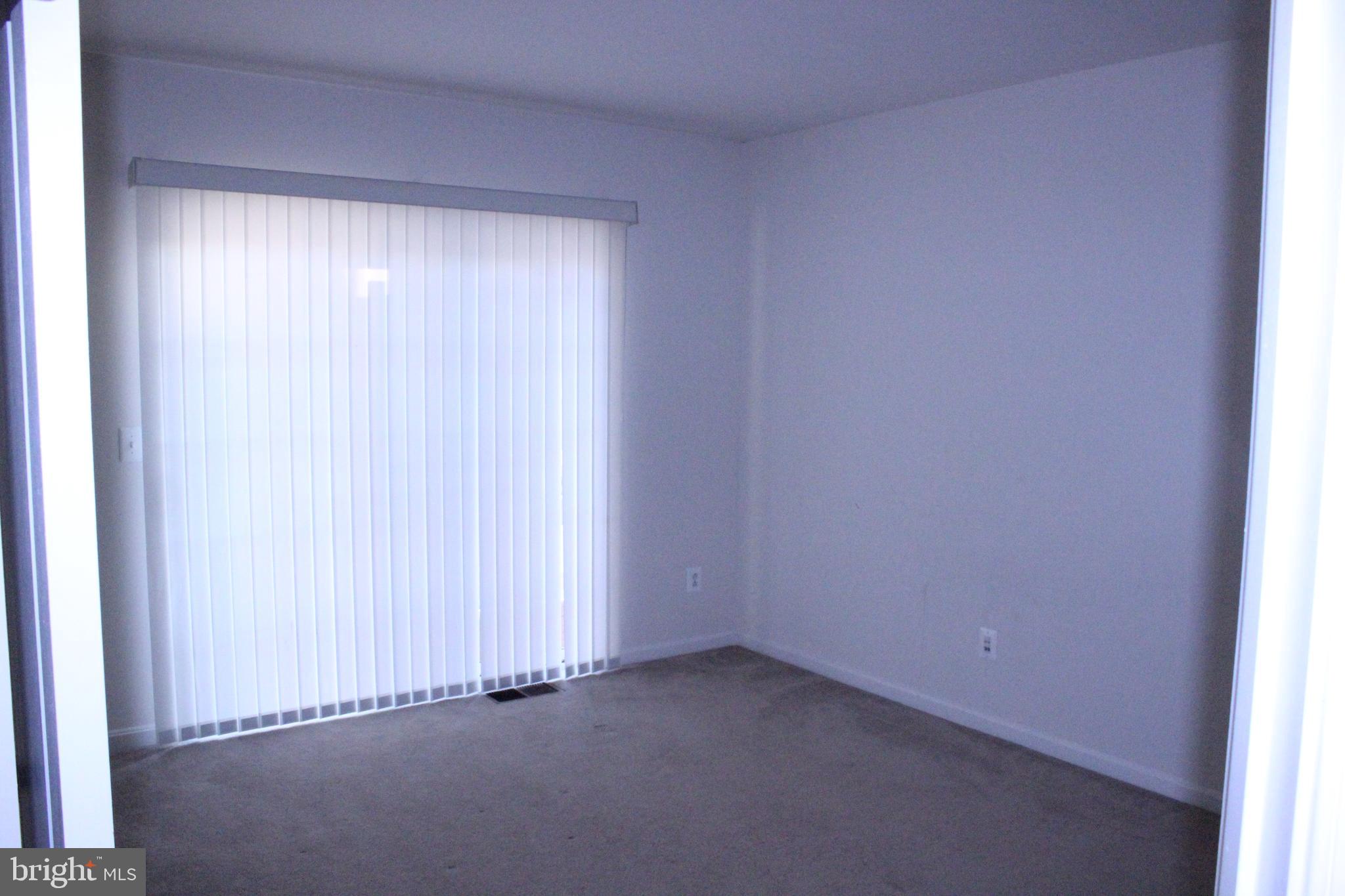 RESIDENCES AT BRAMBLETON - Residential Lease