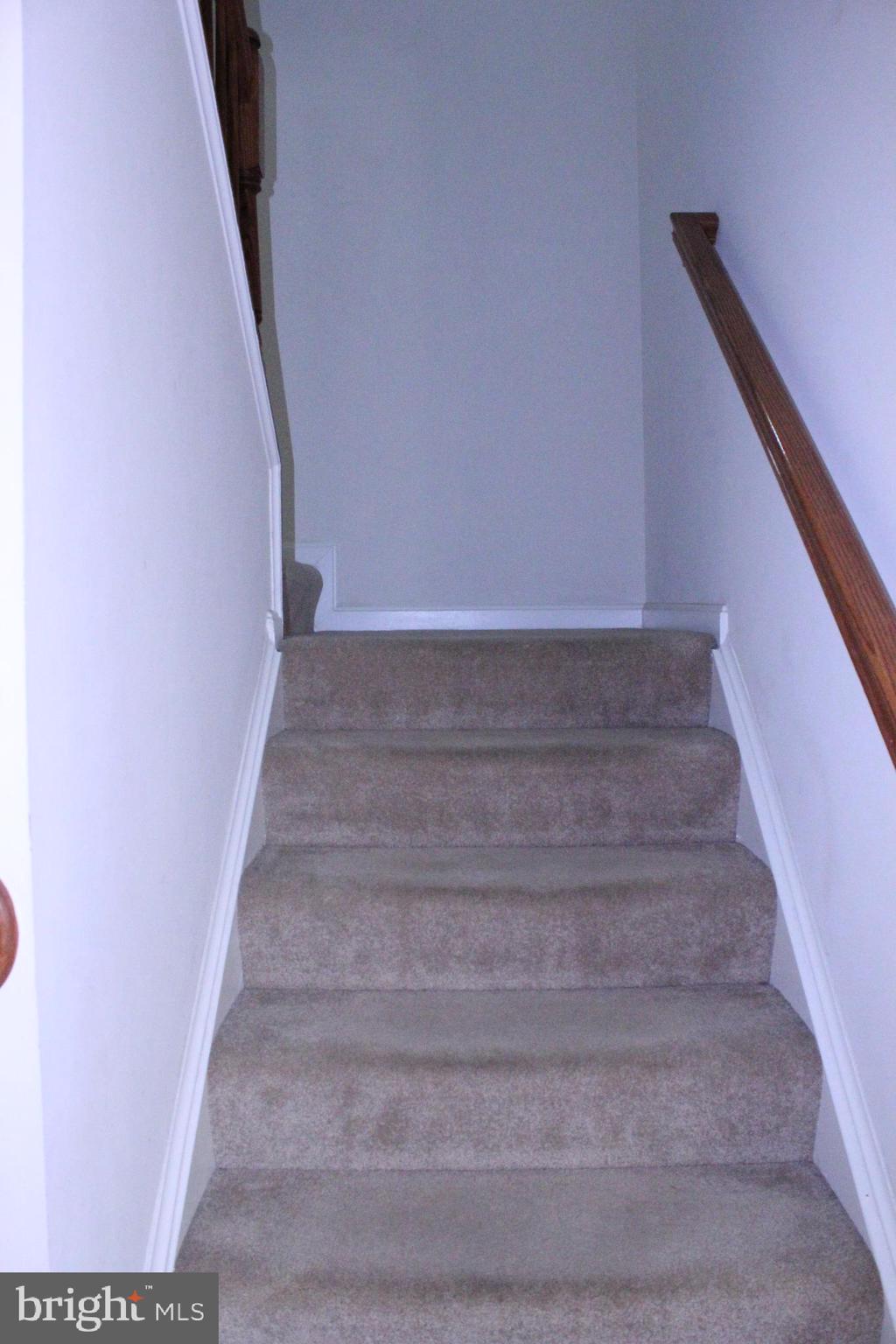 RESIDENCES AT BRAMBLETON - Residential Lease