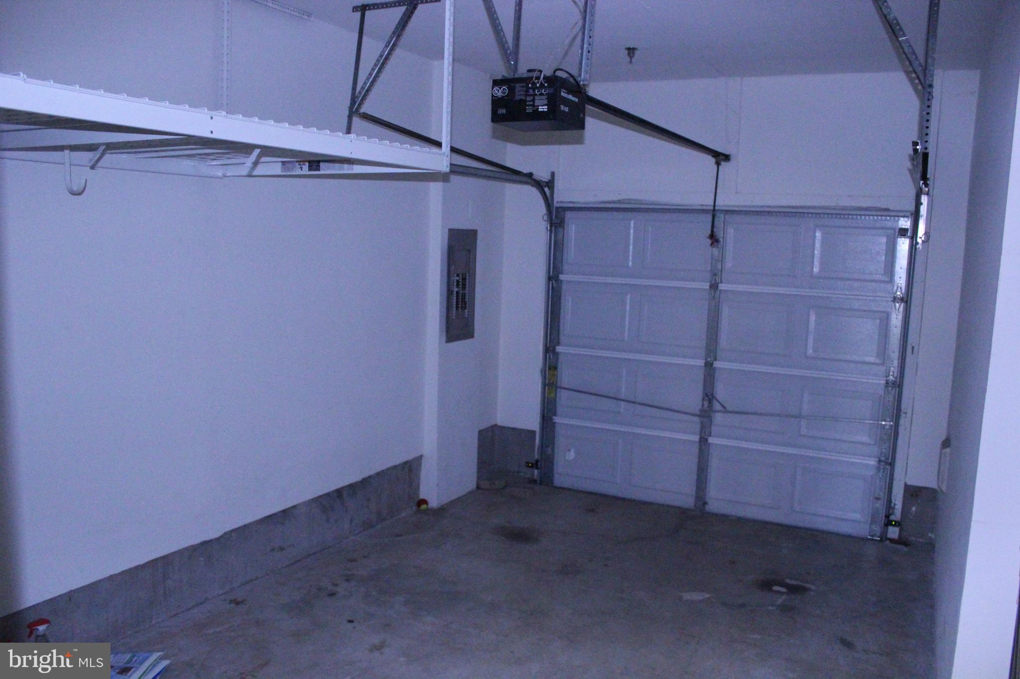 RESIDENCES AT BRAMBLETON - Residential Lease