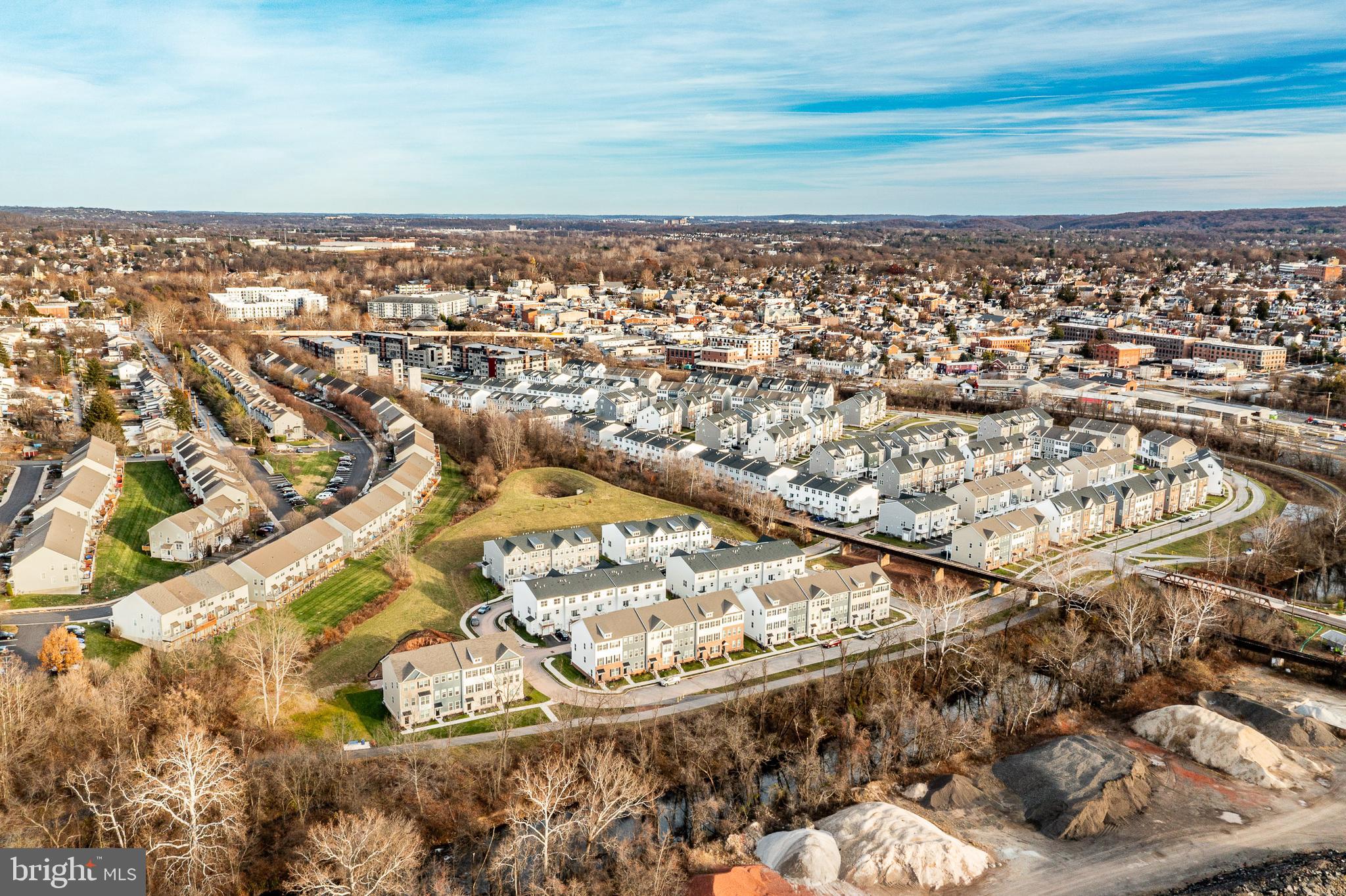 STEELPOINTE - Residential