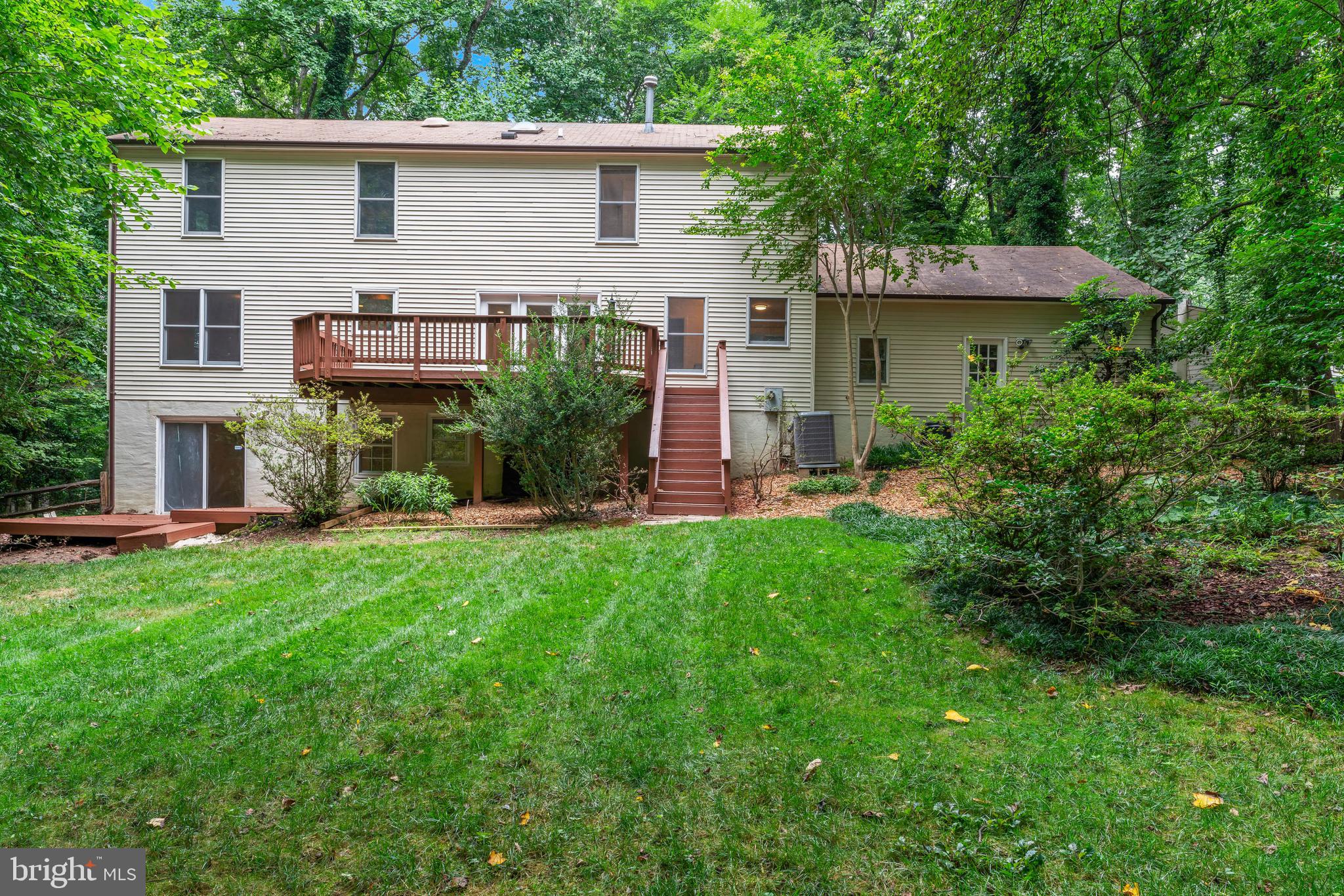 RESTON - Residential