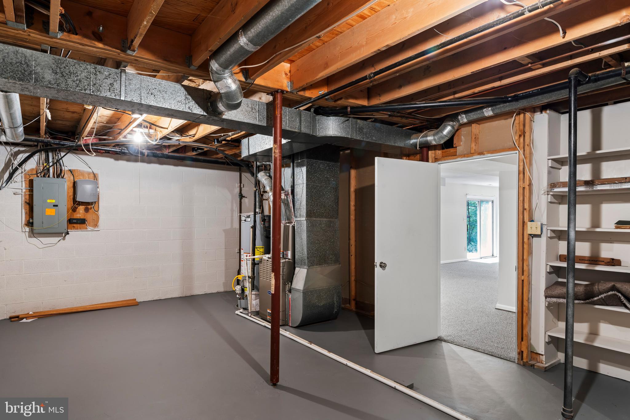 RESTON - Residential