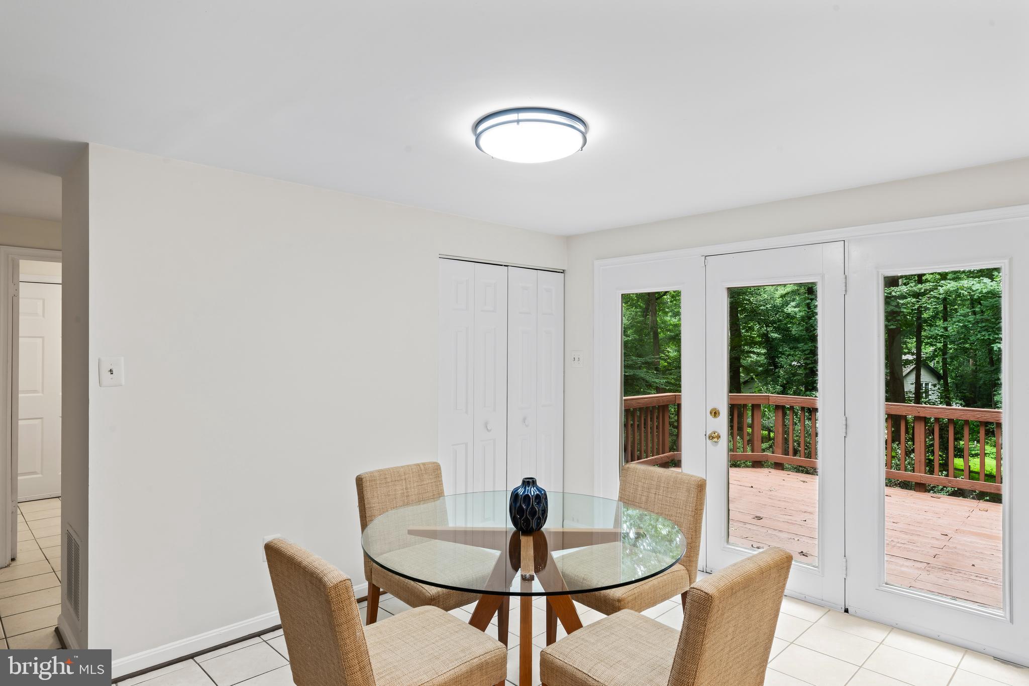 RESTON - Residential