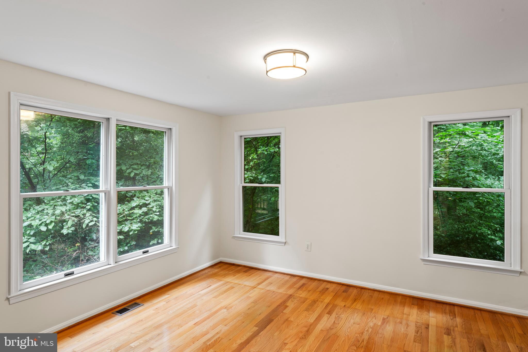 RESTON - Residential