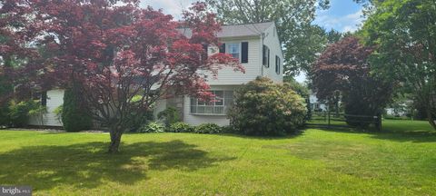 2660 LISAYNE DRIVE HATBORO PA 19040