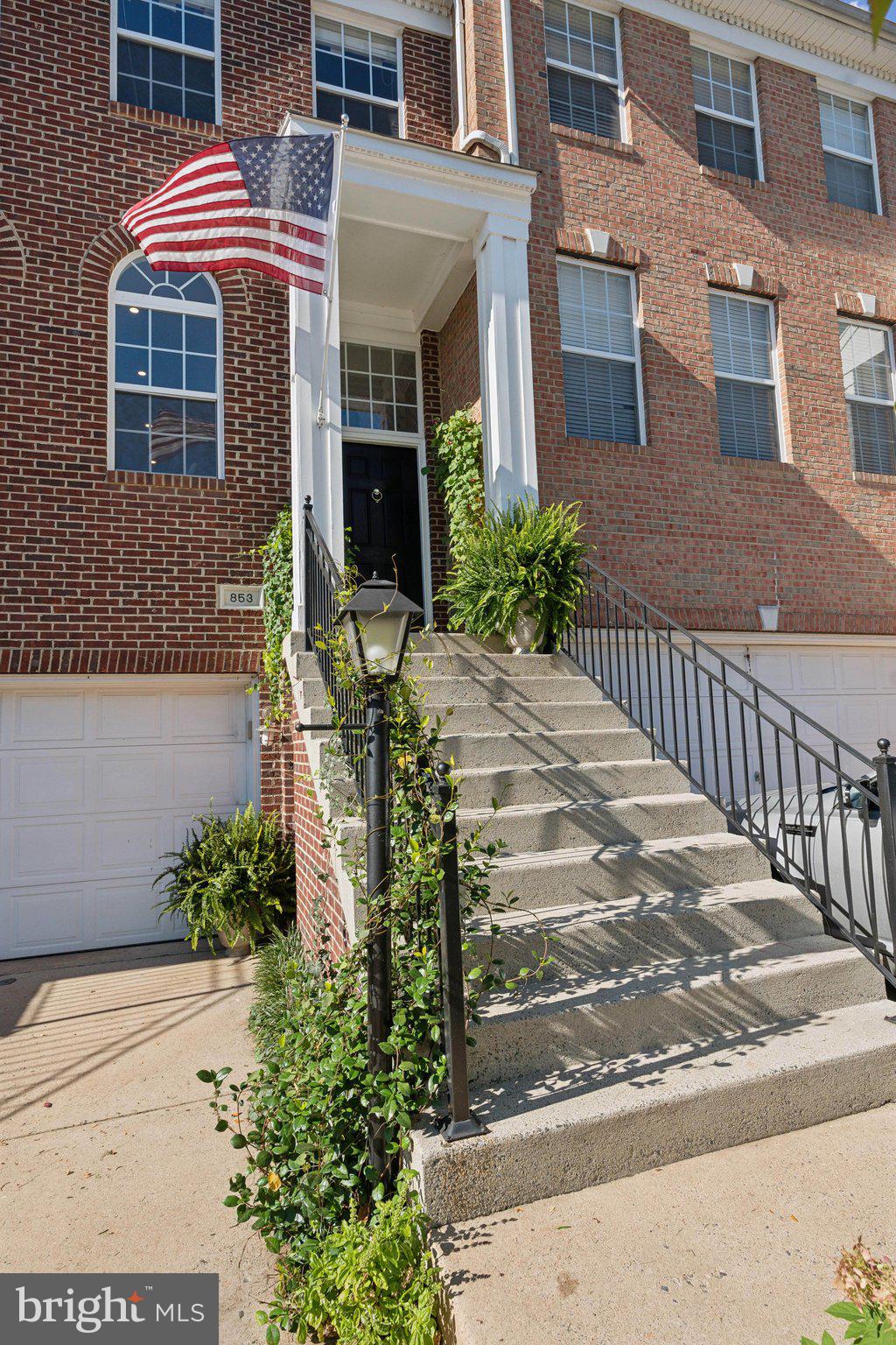 POTOMAC STATION - Residential