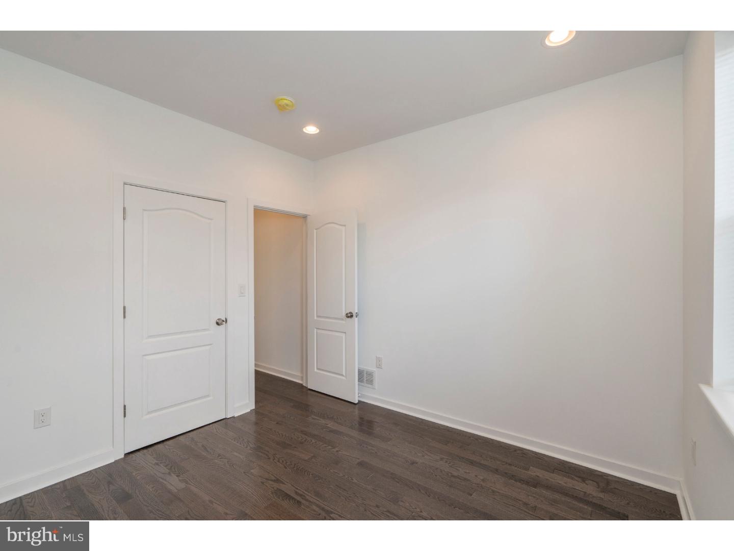 POINT BREEZE - Residential