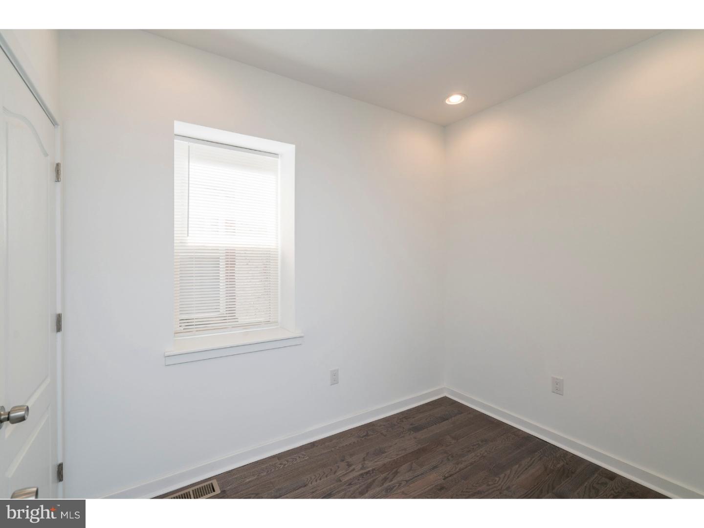 POINT BREEZE - Residential