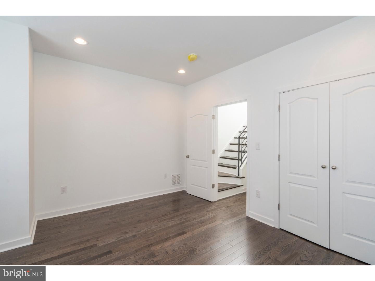 POINT BREEZE - Residential