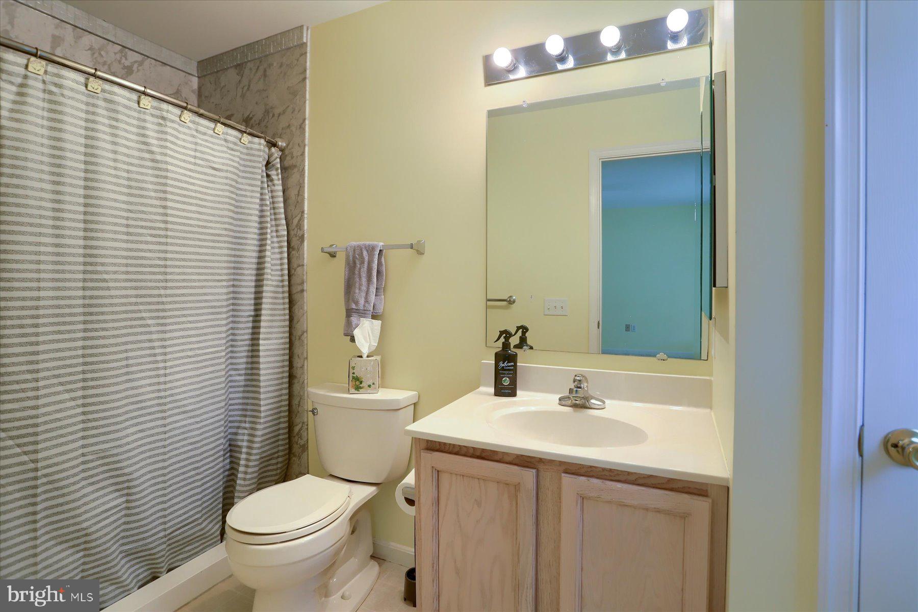 TOWNES ON THE GREEN - Residential