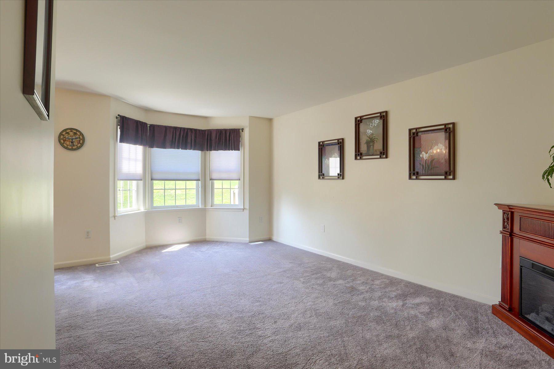 TOWNES ON THE GREEN - Residential