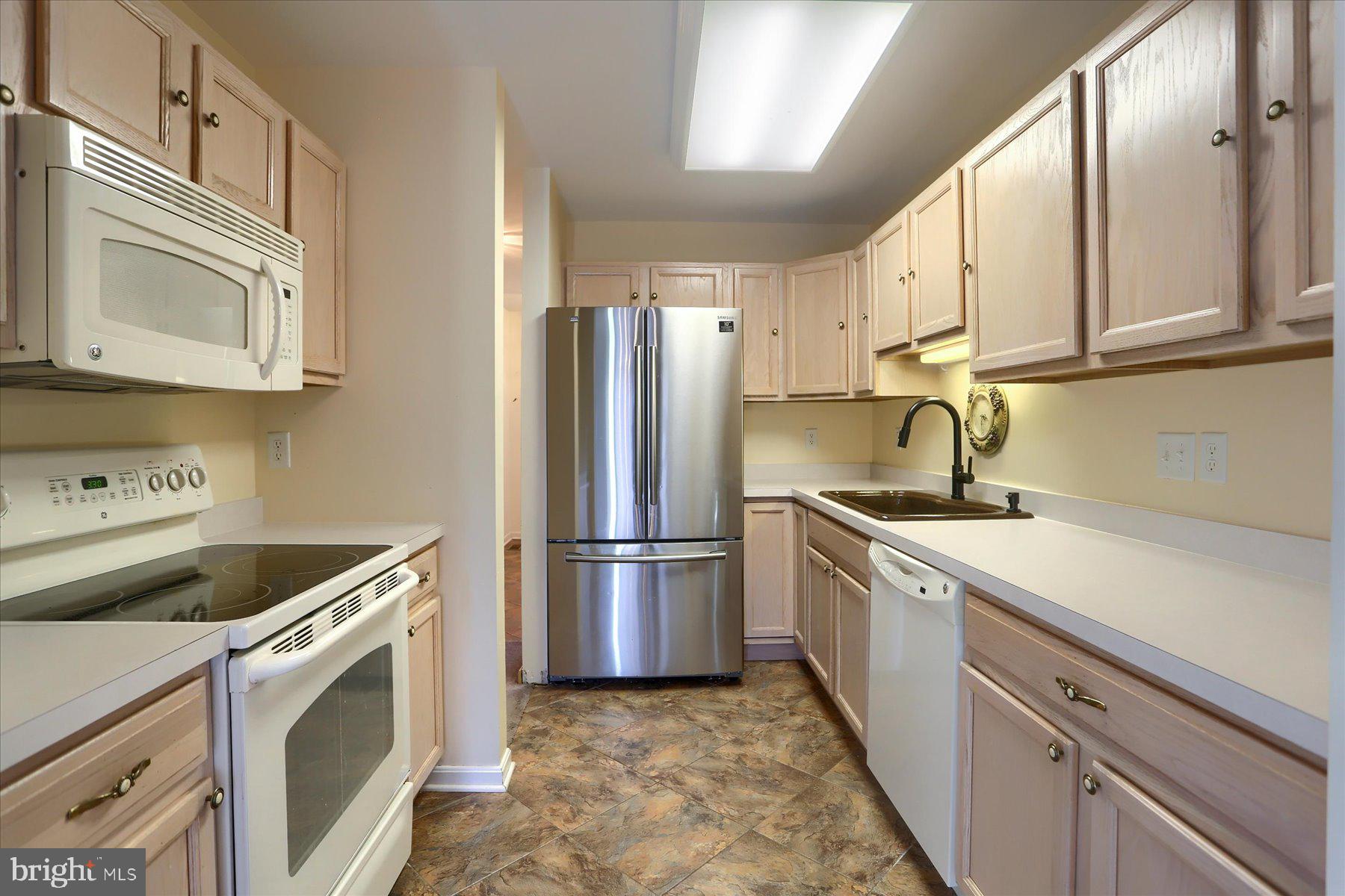 TOWNES ON THE GREEN - Residential