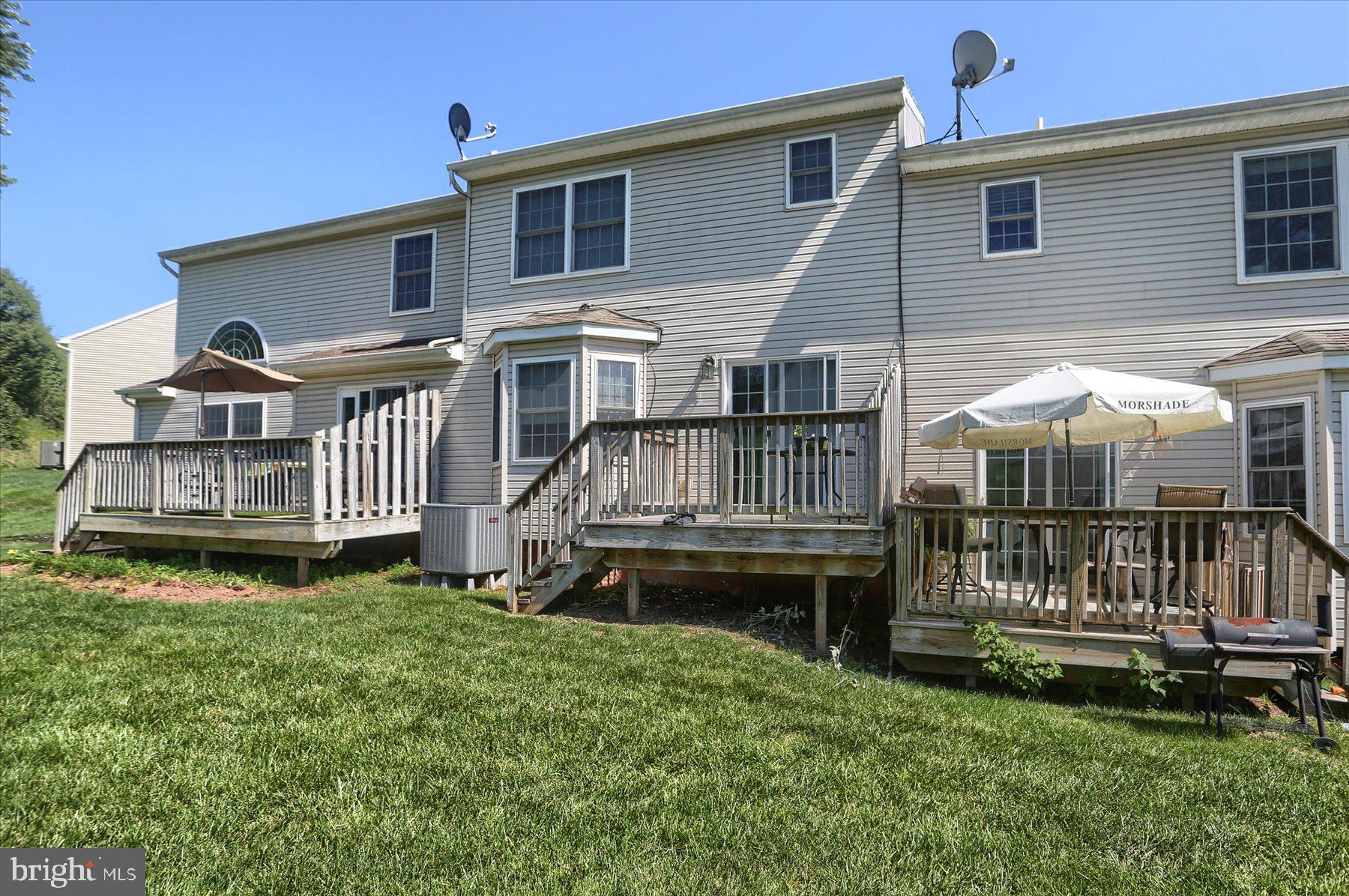 TOWNES ON THE GREEN - Residential