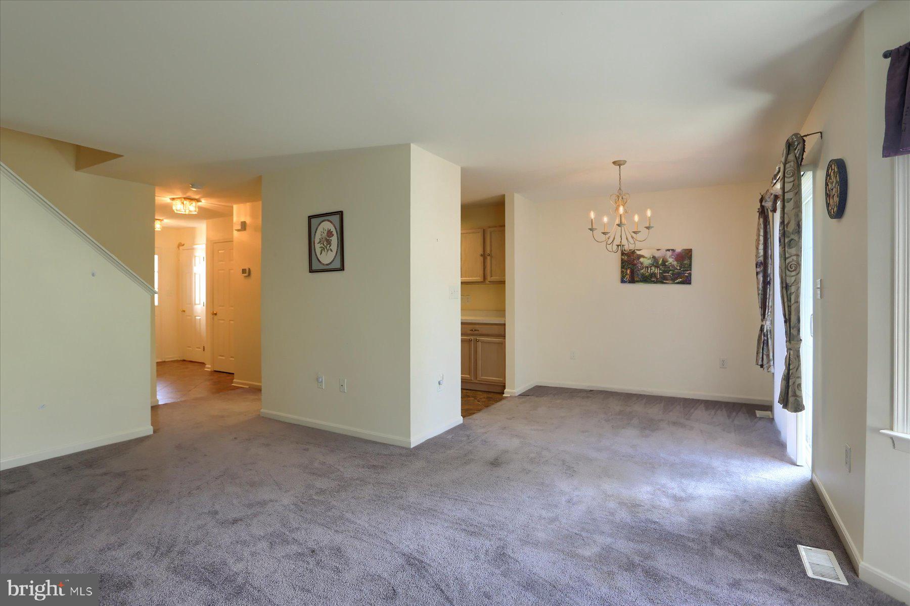 TOWNES ON THE GREEN - Residential