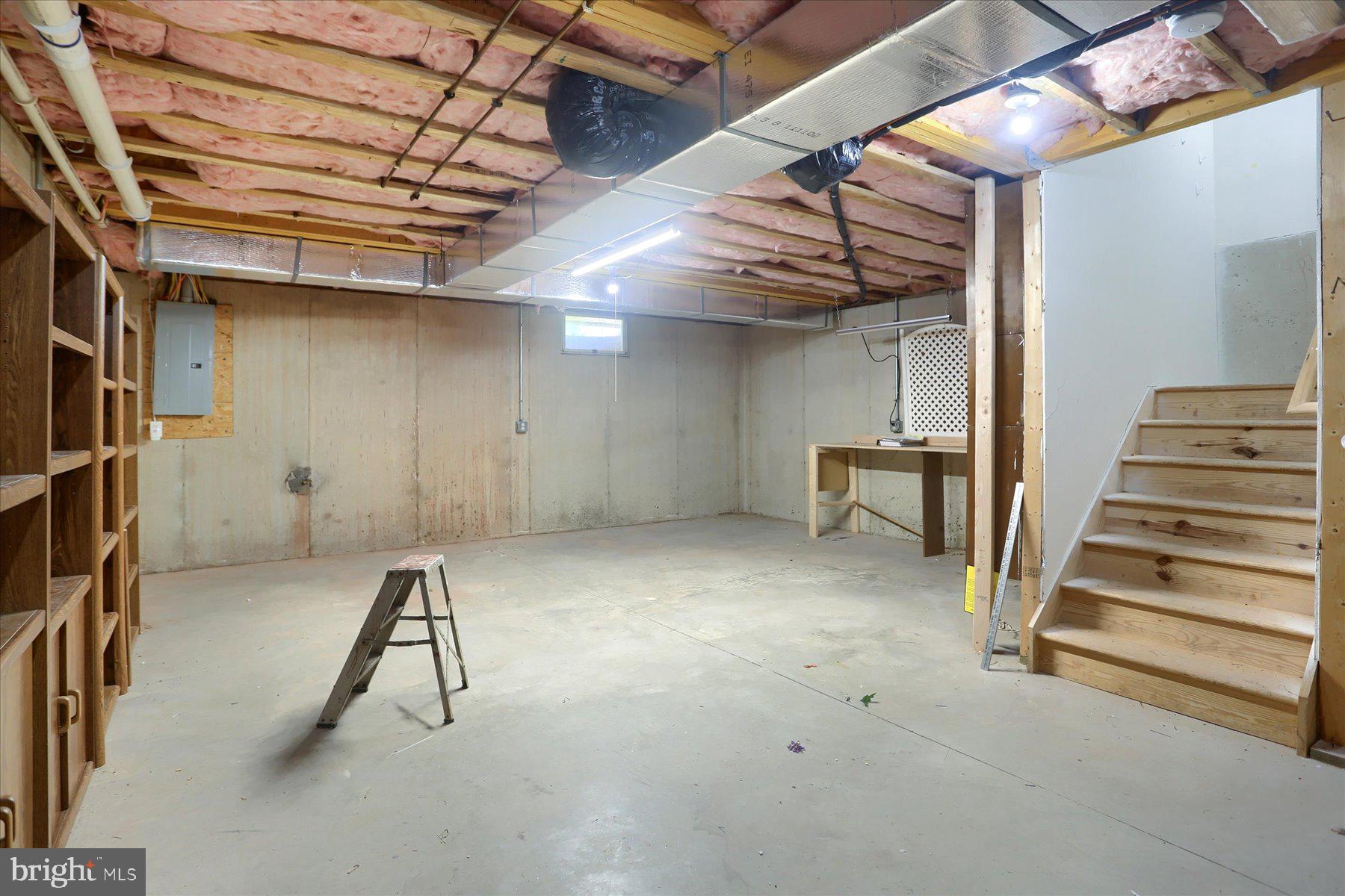 TOWNES ON THE GREEN - Residential