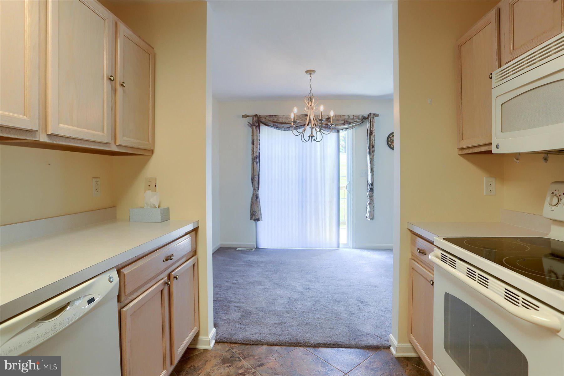 TOWNES ON THE GREEN - Residential