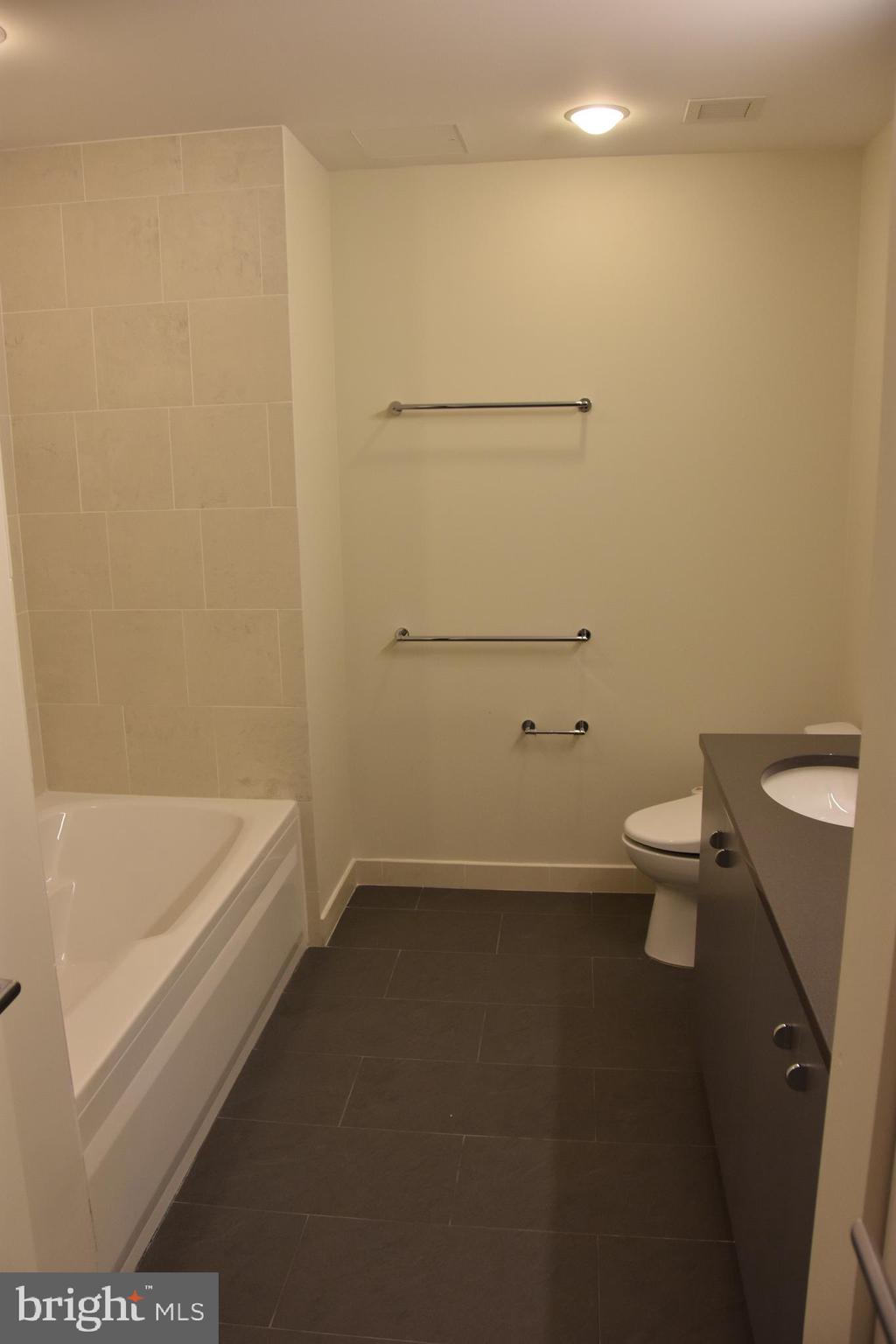 RITTENHOUSE SQUARE - Residential Lease