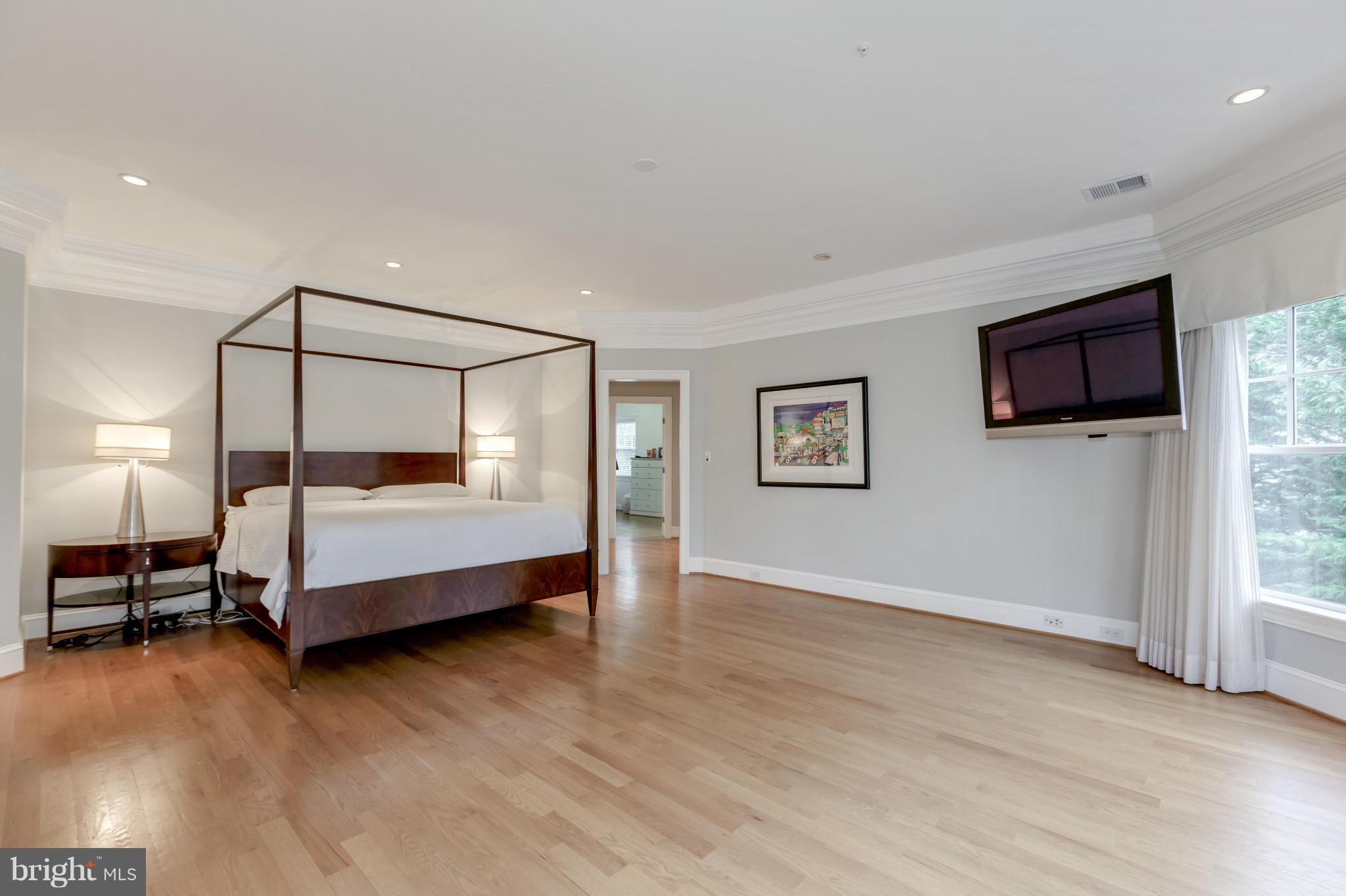 LANGLEY FOREST - Residential