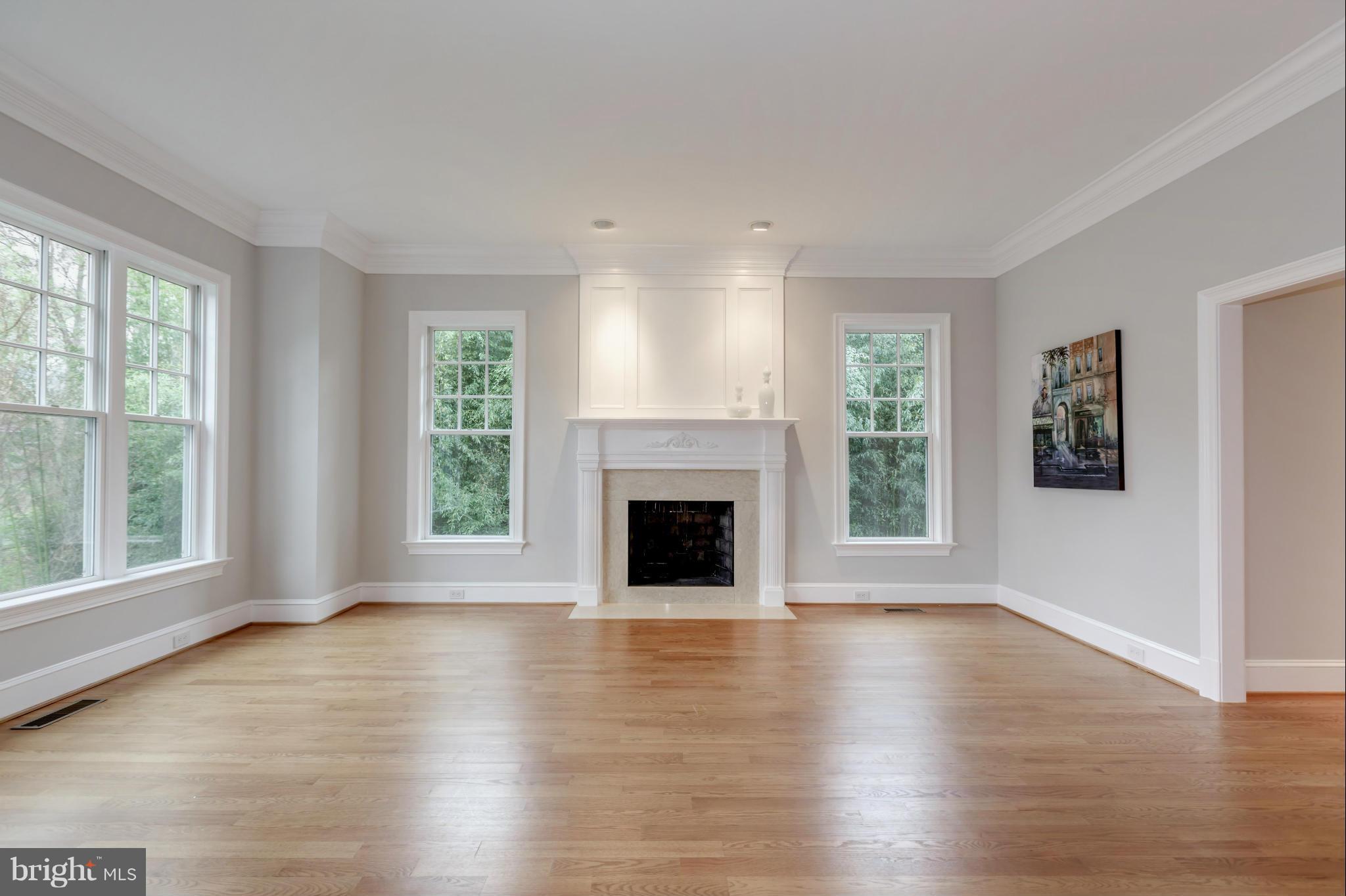 LANGLEY FOREST - Residential