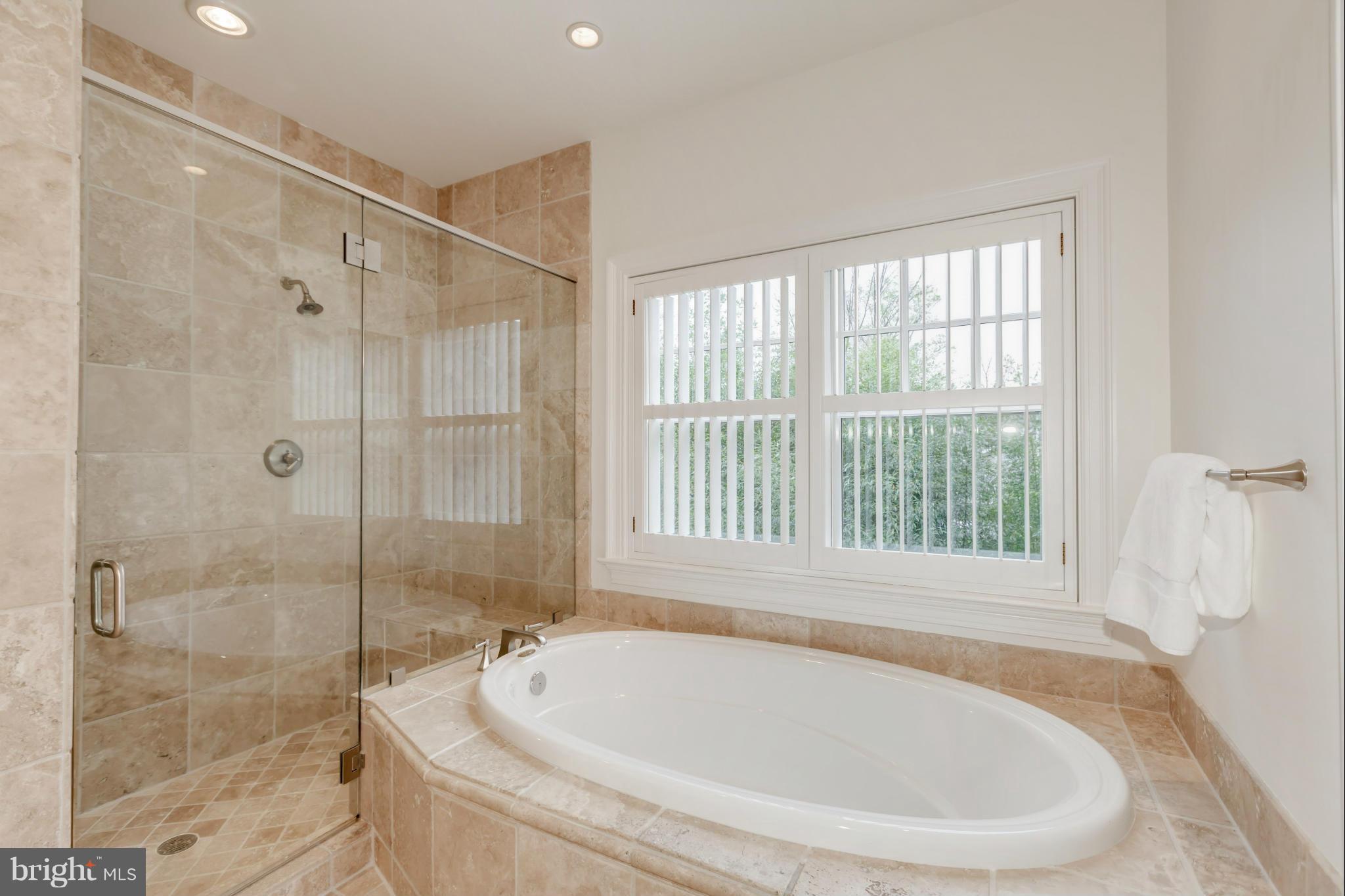 LANGLEY FOREST - Residential