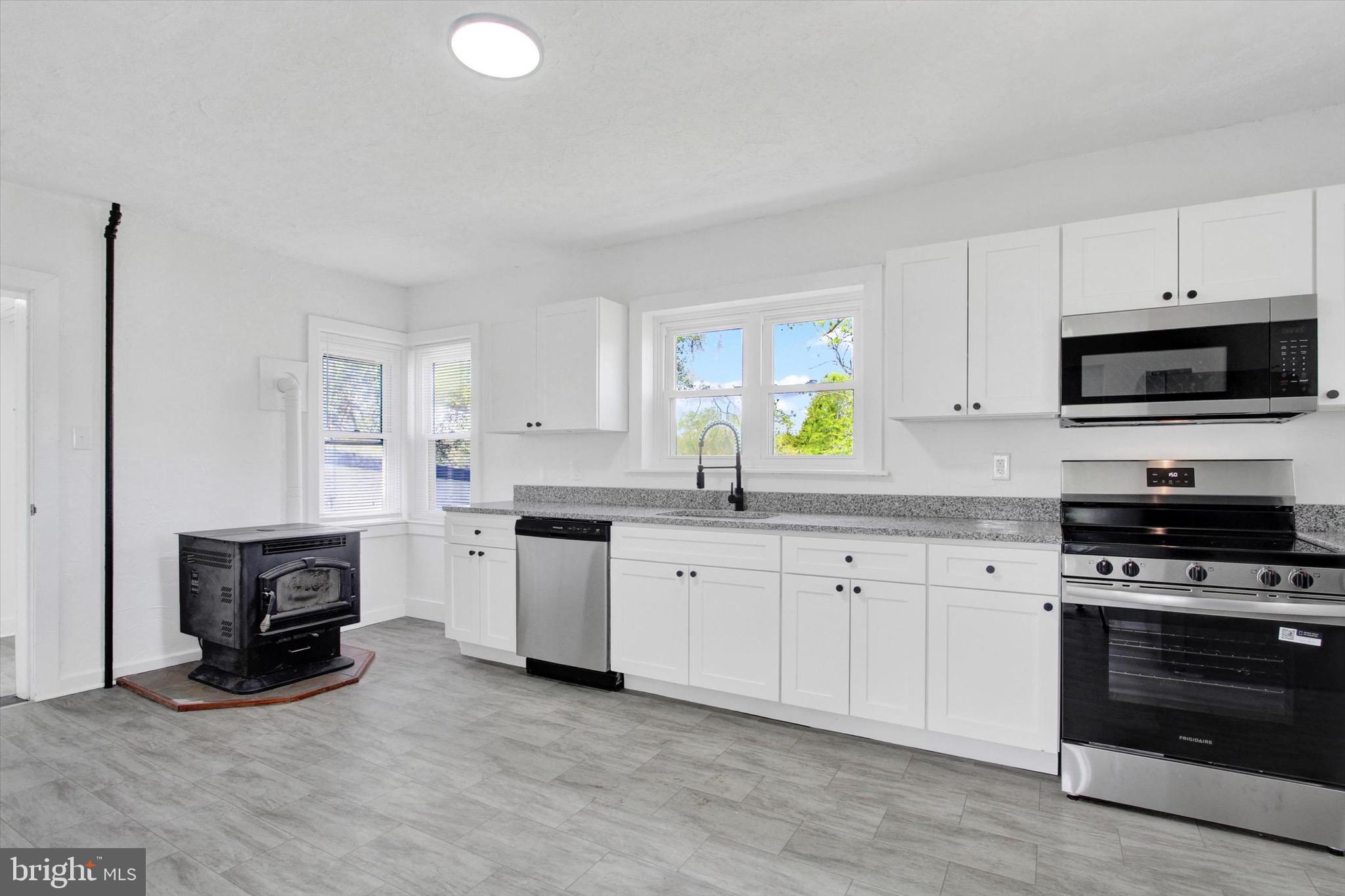 NONE, RURAL - Residential