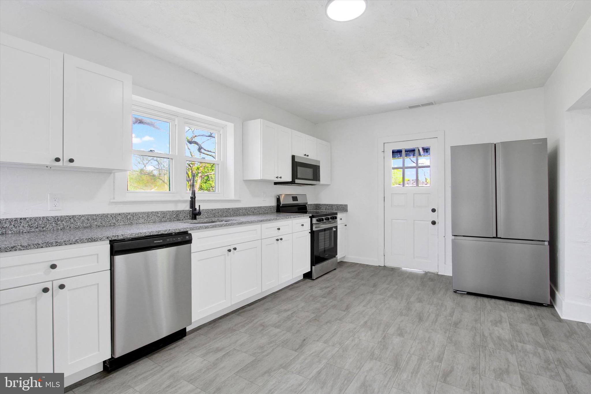 NONE, RURAL - Residential