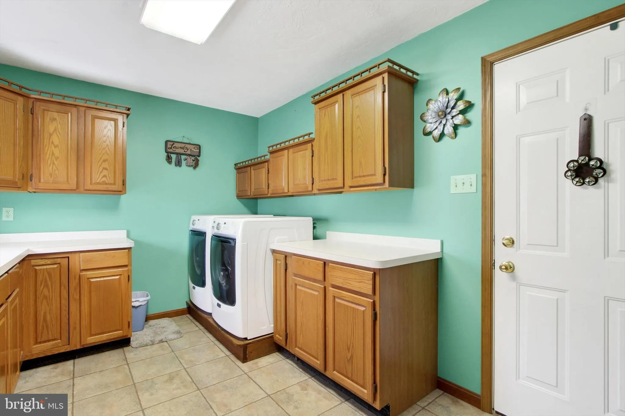 Hanover, Pennsylvania 17331, United States, 3 Bedrooms Bedrooms, ,3 BathroomsBathrooms,Residential,Pending,21968