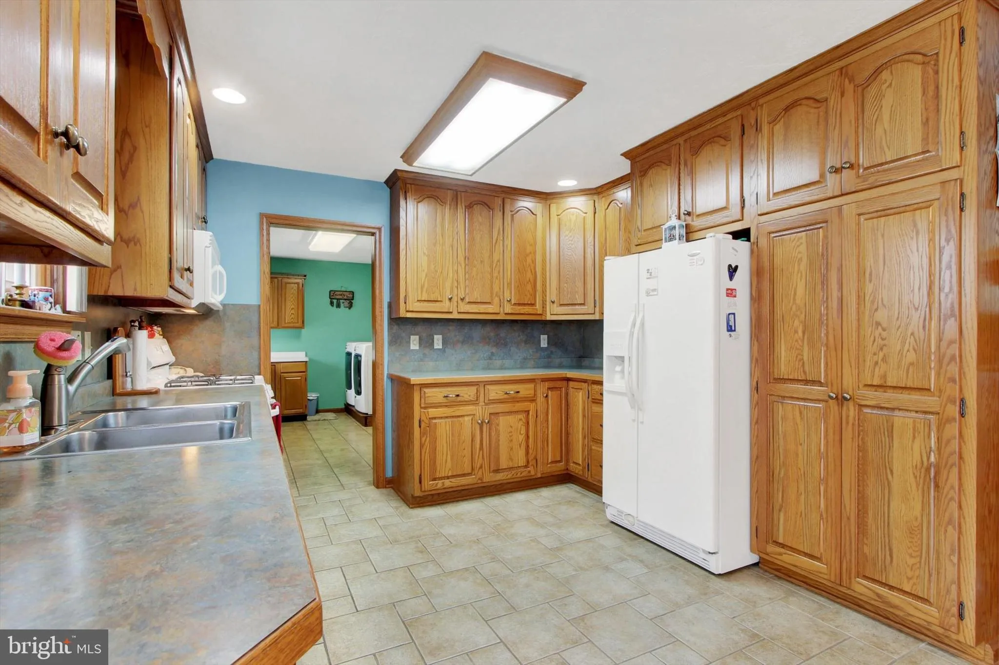 Hanover, Pennsylvania 17331, United States, 3 Bedrooms Bedrooms, ,3 BathroomsBathrooms,Residential,Pending,21968