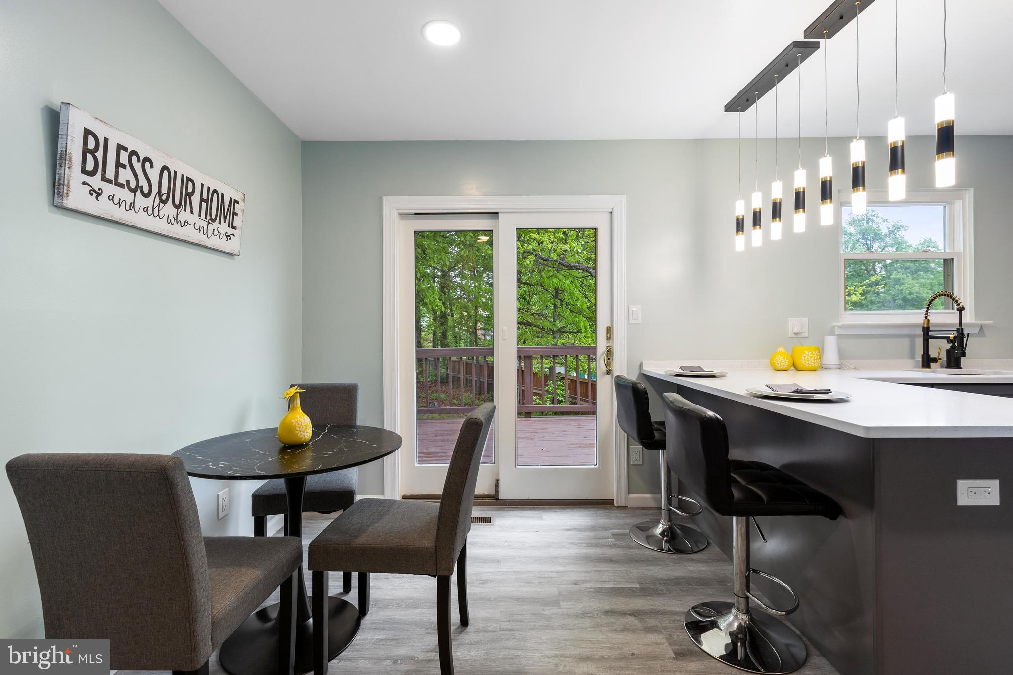 CHEVERLY HILLS - Residential