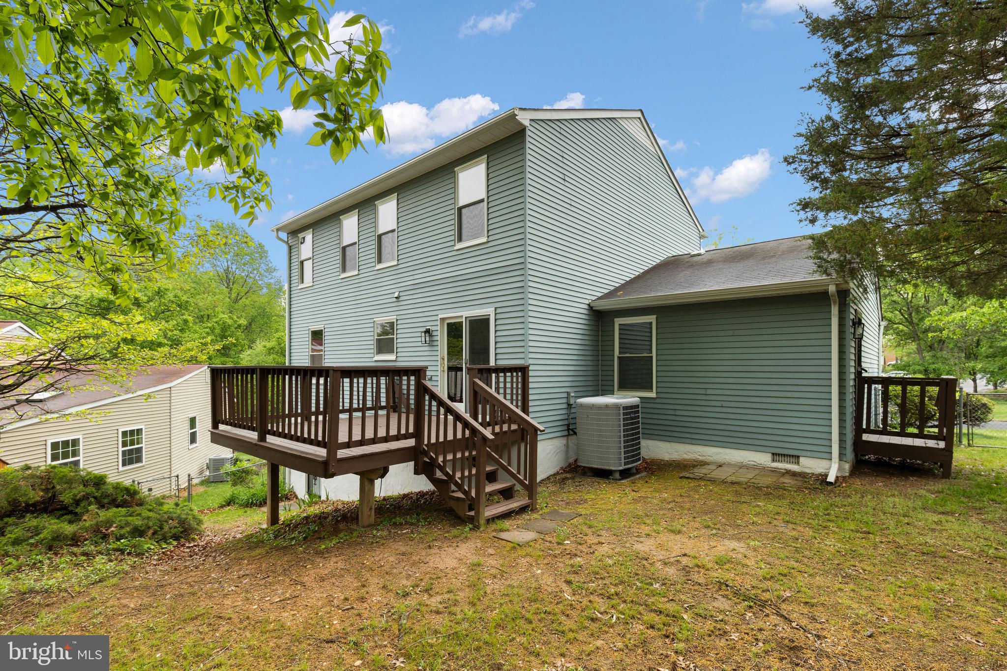 CHEVERLY HILLS - Residential