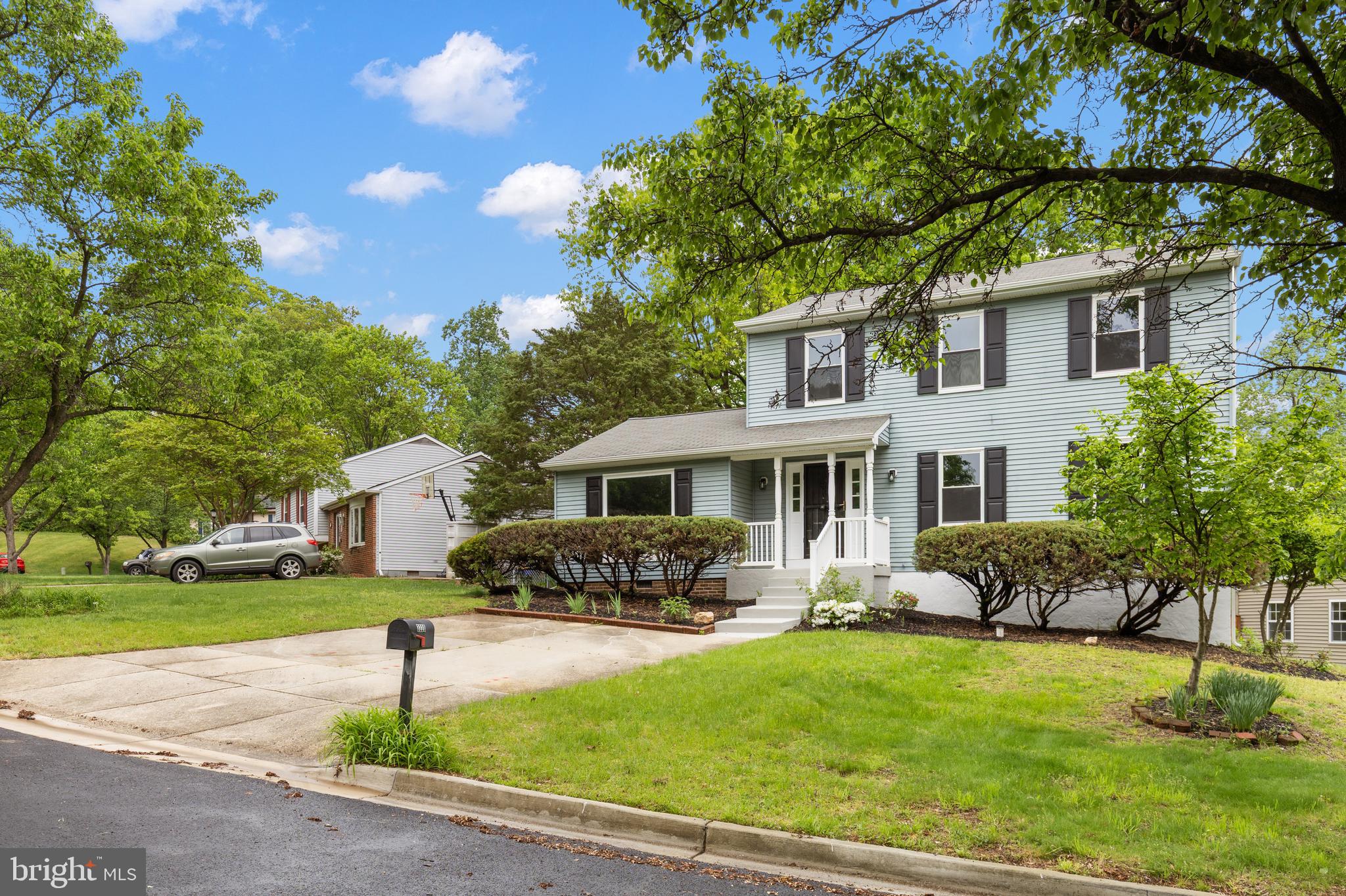 CHEVERLY HILLS - Residential