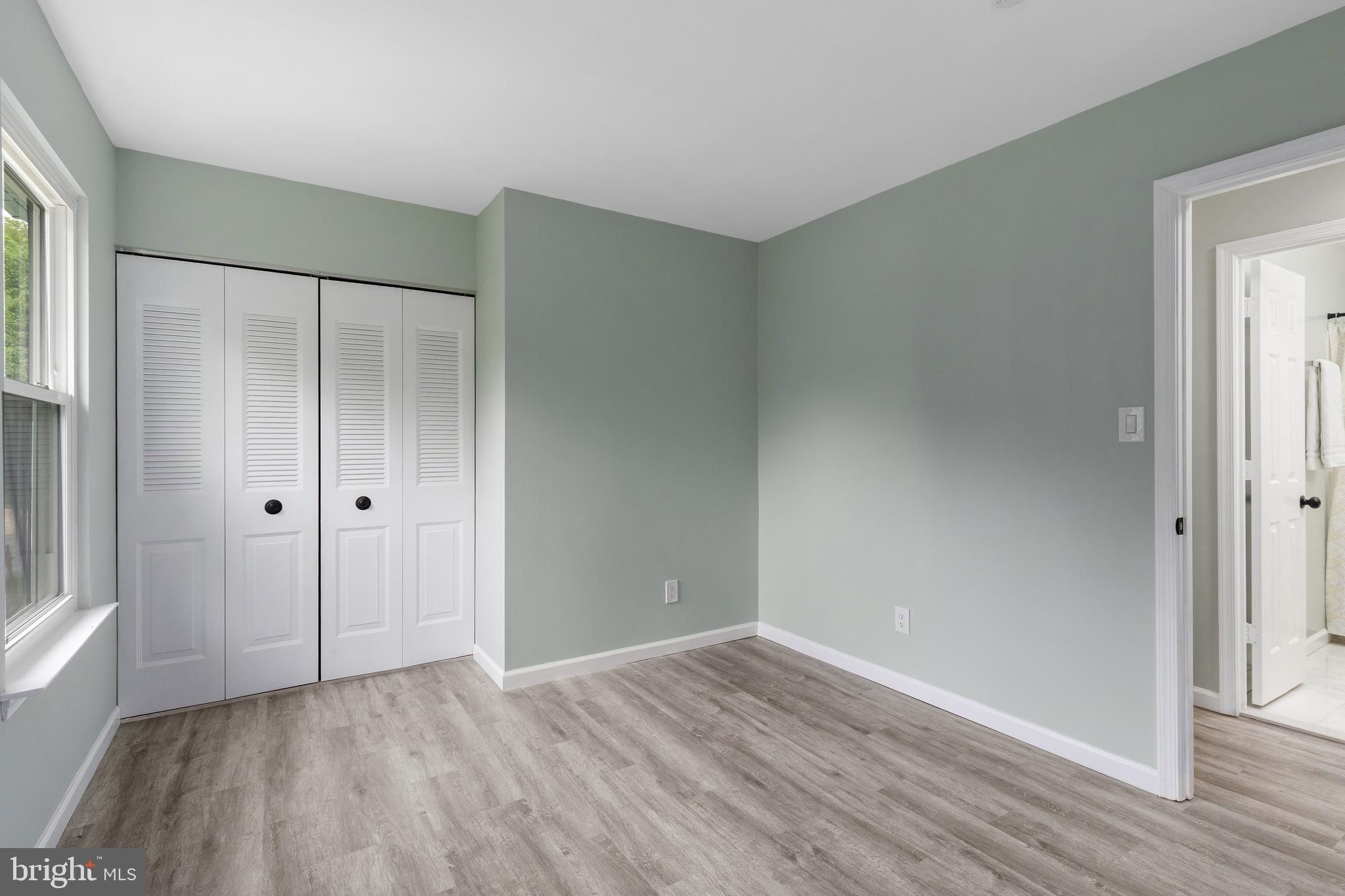 CHEVERLY HILLS - Residential