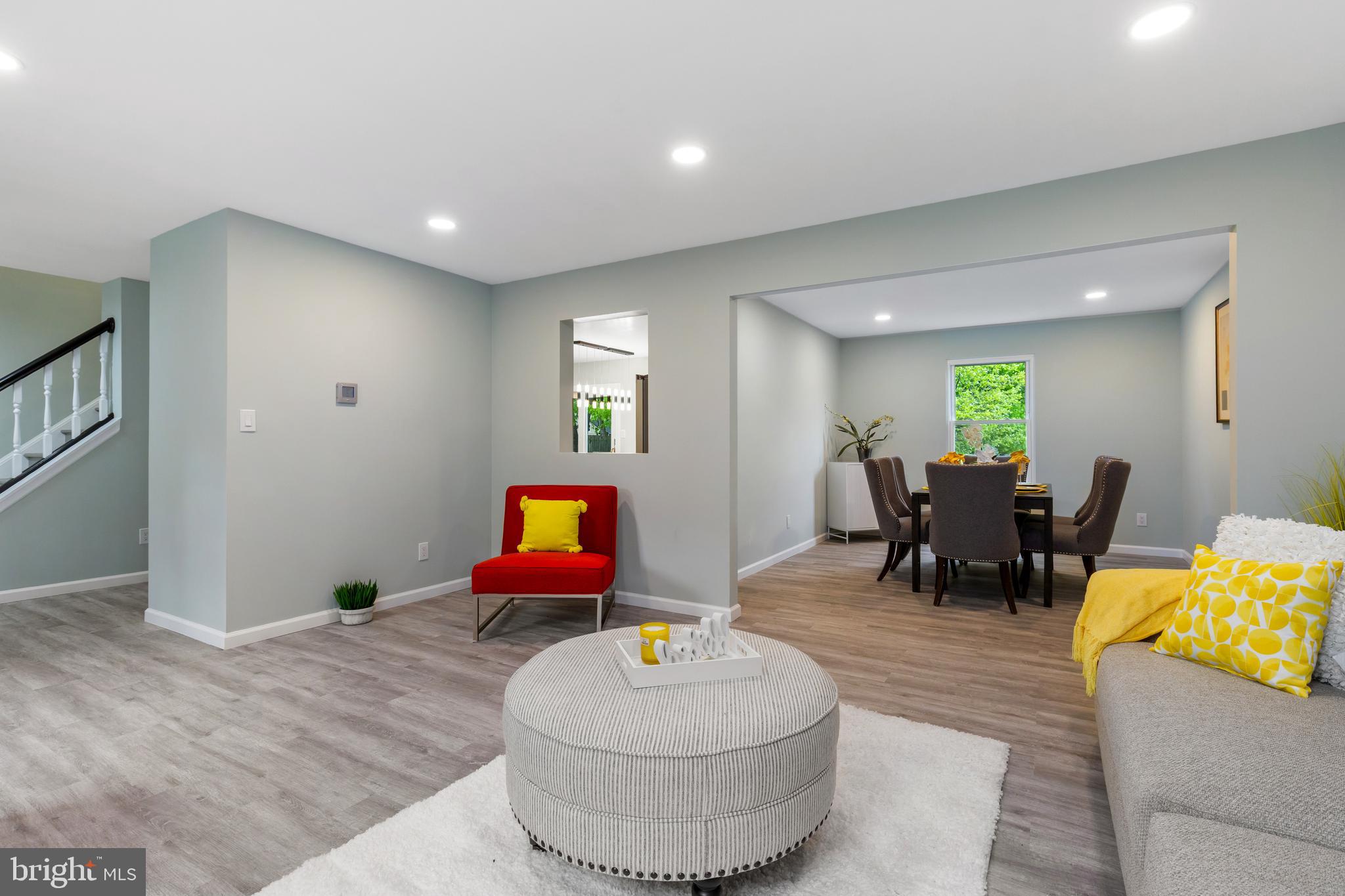 CHEVERLY HILLS - Residential