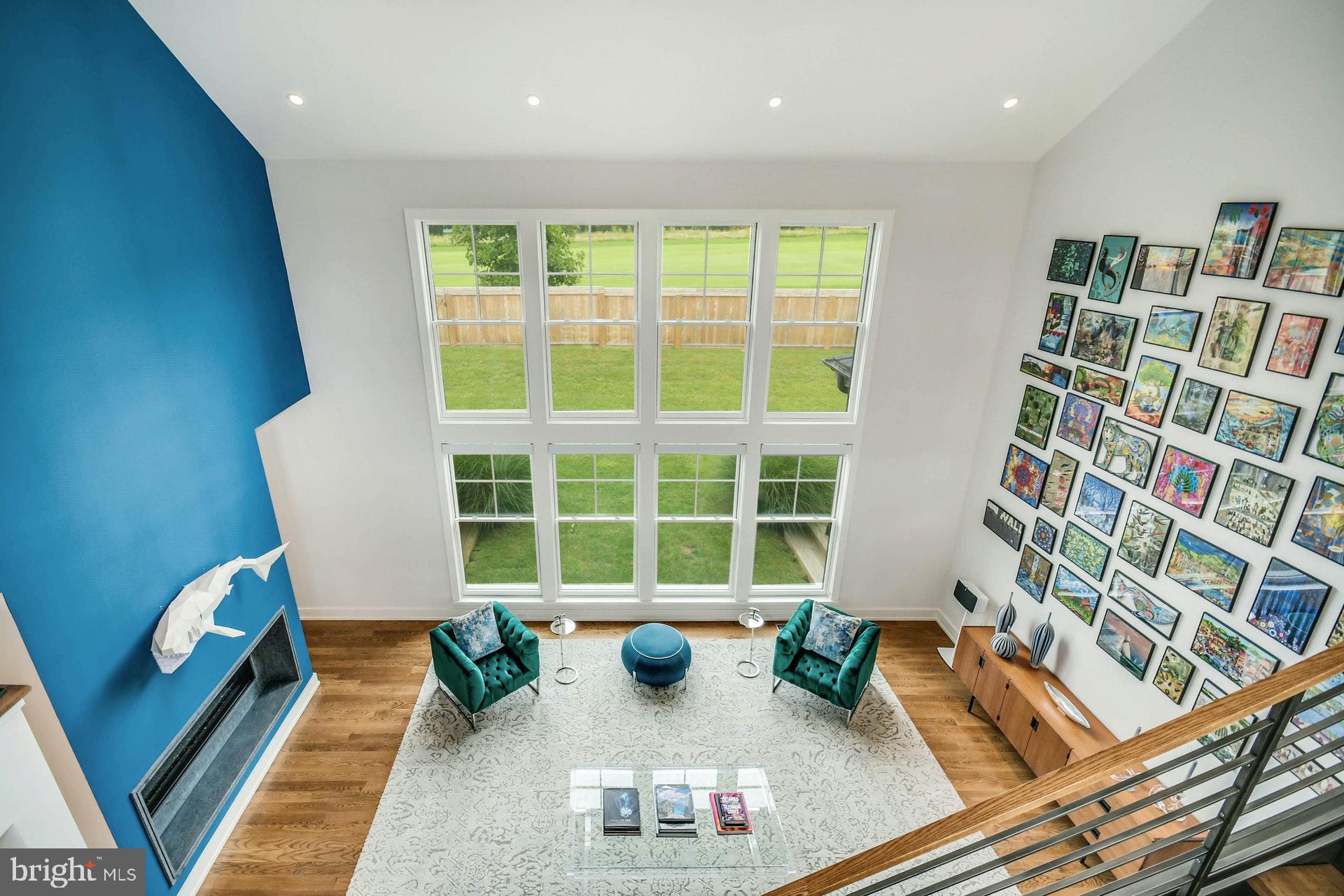 CHESTNUT HILL - Residential