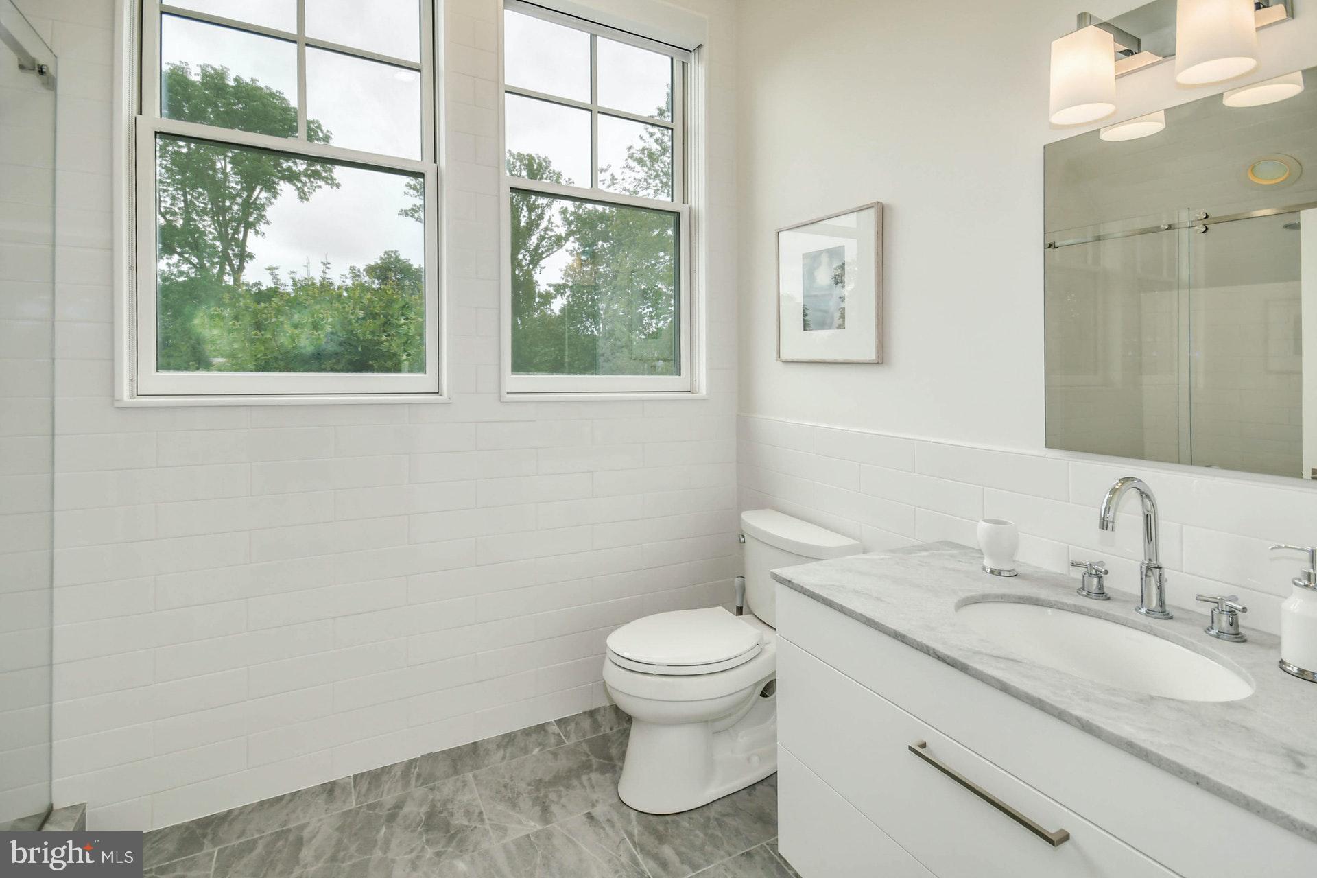 CHESTNUT HILL - Residential