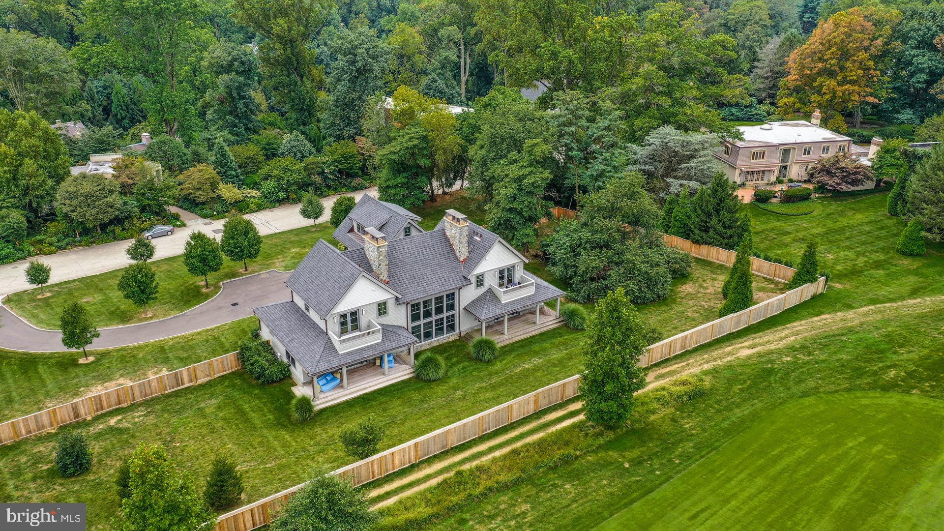 CHESTNUT HILL - Residential