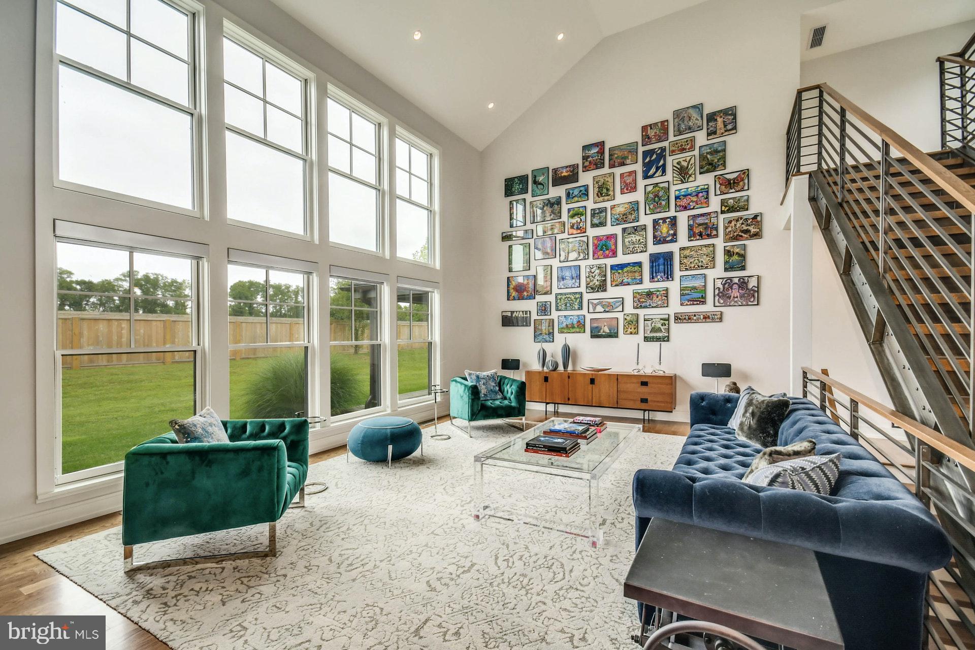 CHESTNUT HILL - Residential