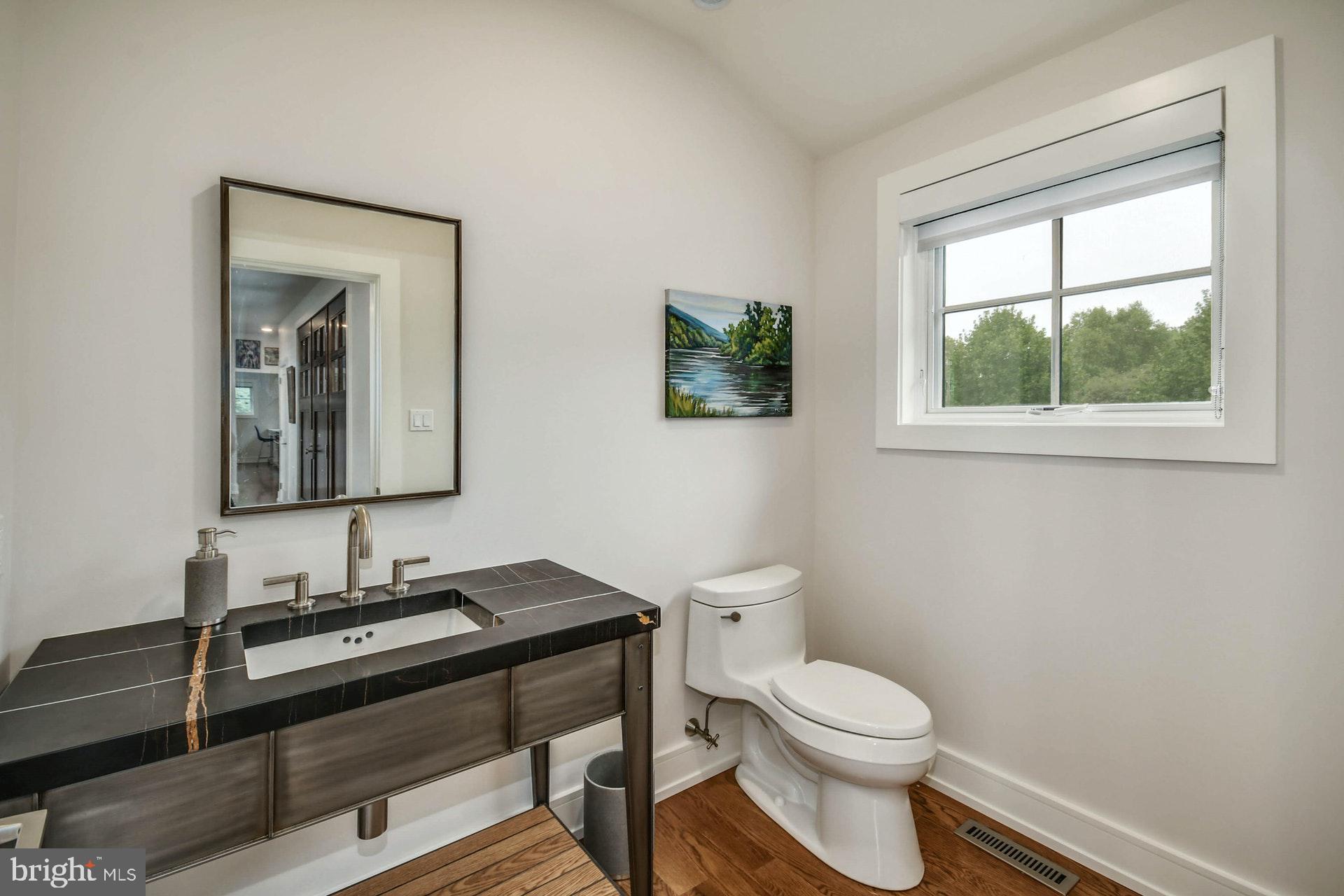 CHESTNUT HILL - Residential