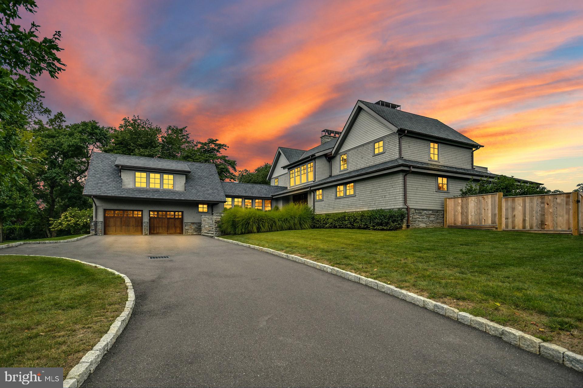 CHESTNUT HILL - Residential