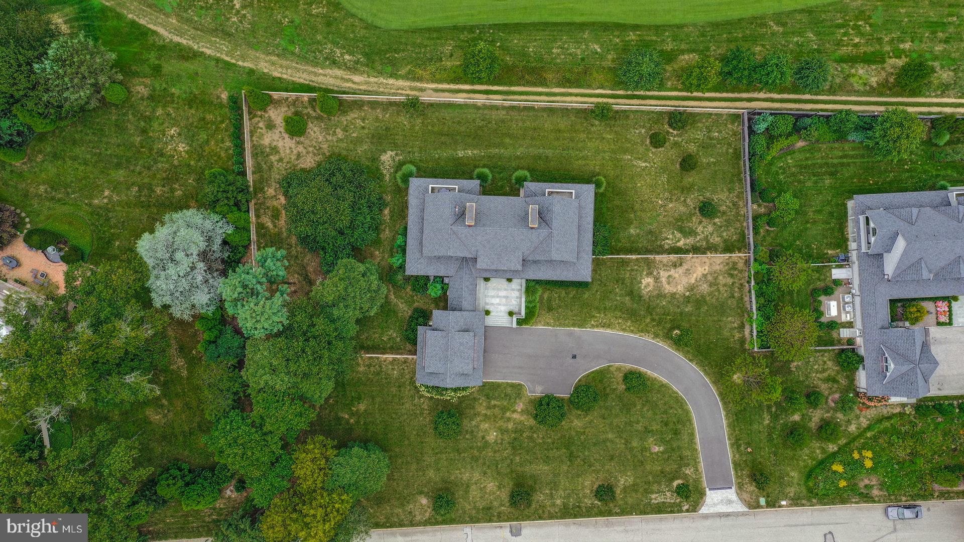 CHESTNUT HILL - Residential