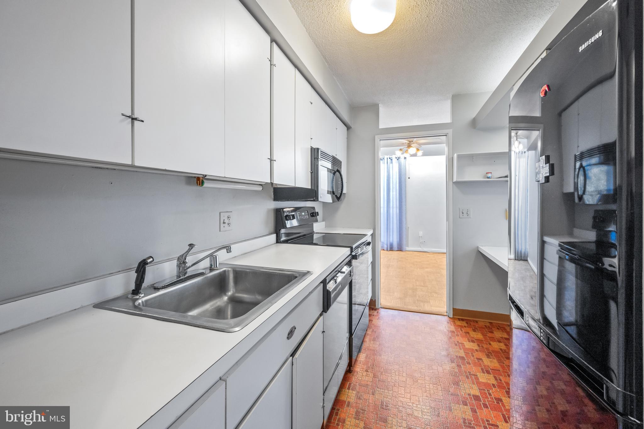 COLD SPRING NEWTOWN - Residential